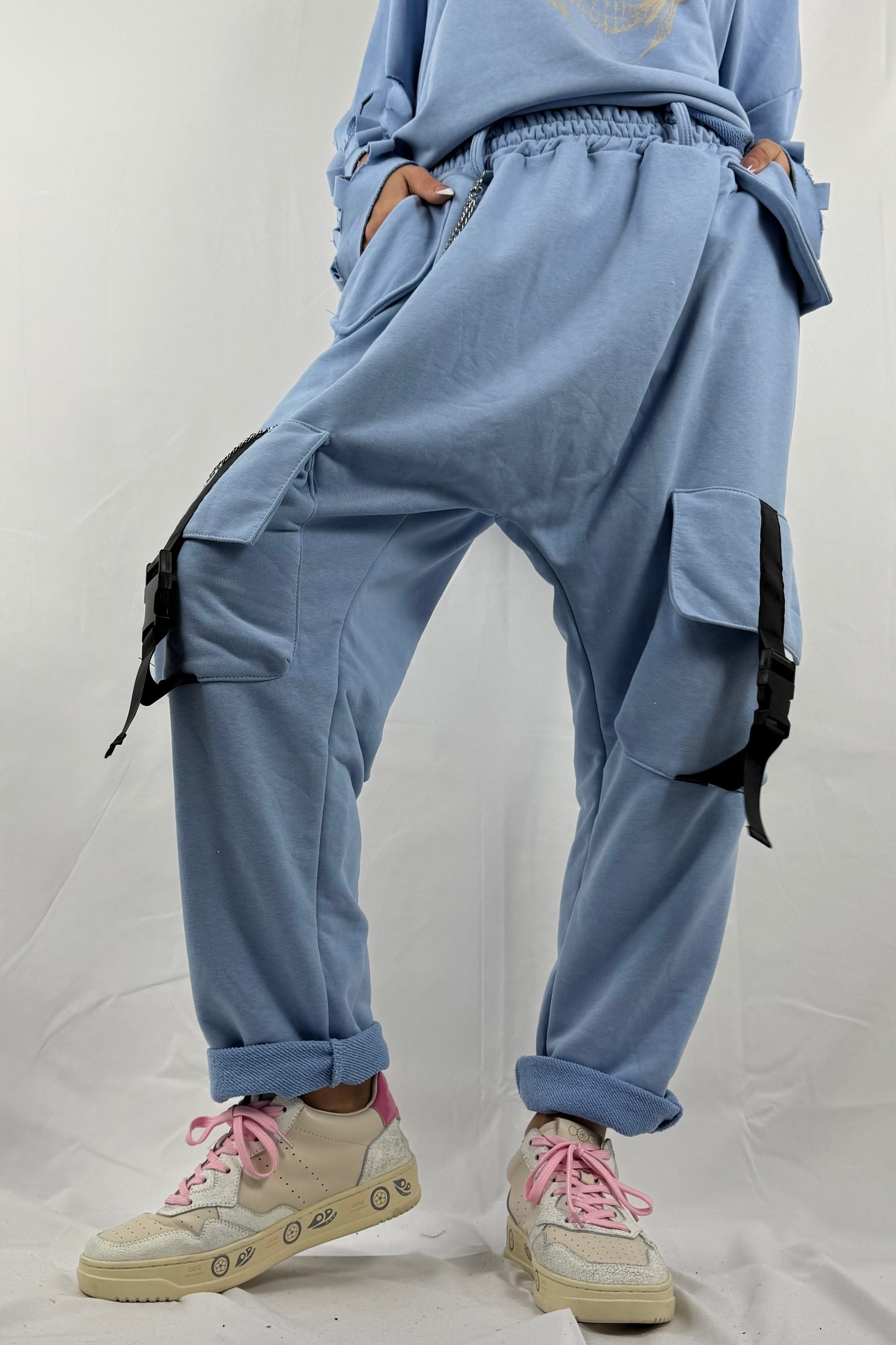 Cargo Jogpants mit Kette & Taschen –Hell Blau