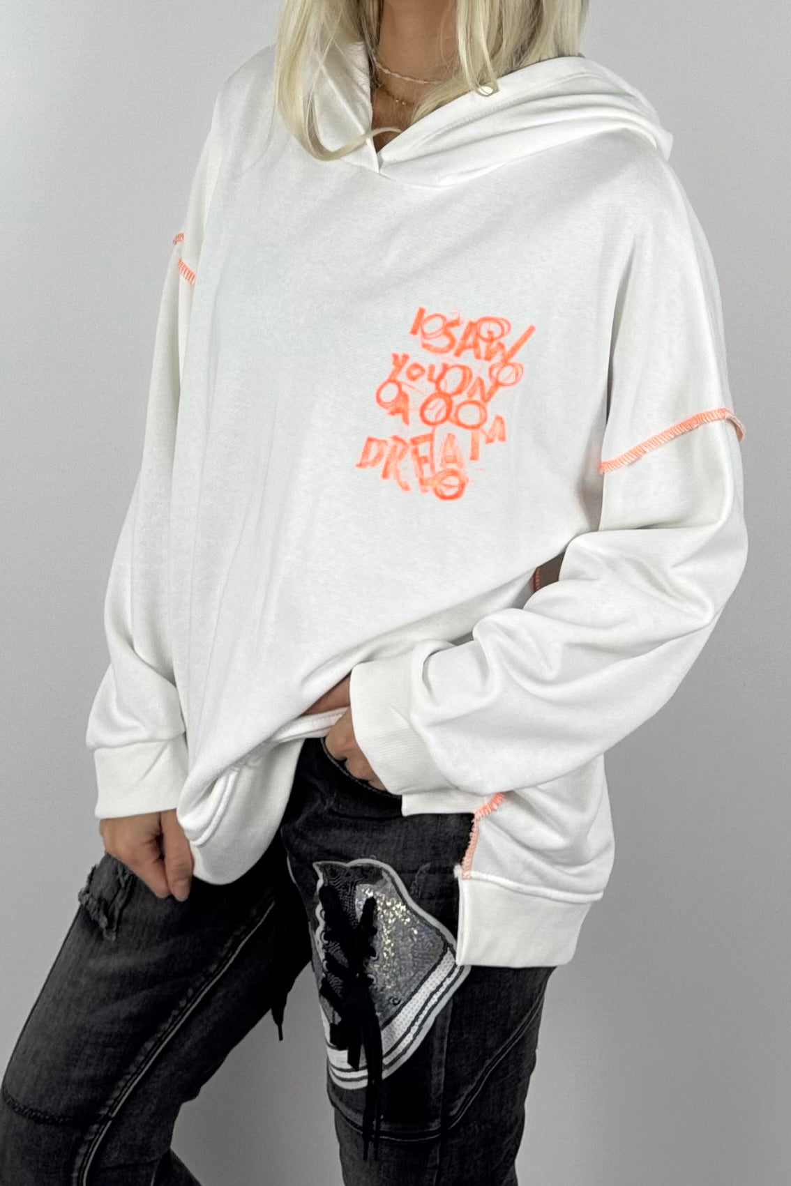 Damen-Hoodie mit Schriftprint und Ziernähten-Weiß
