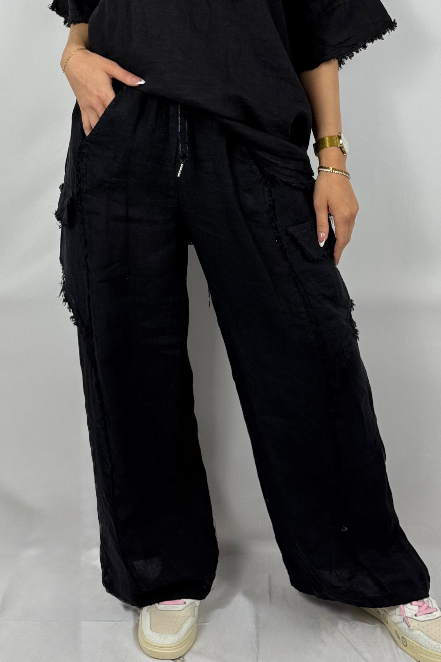 Leinenhose mit fransigen Details-Schwarz