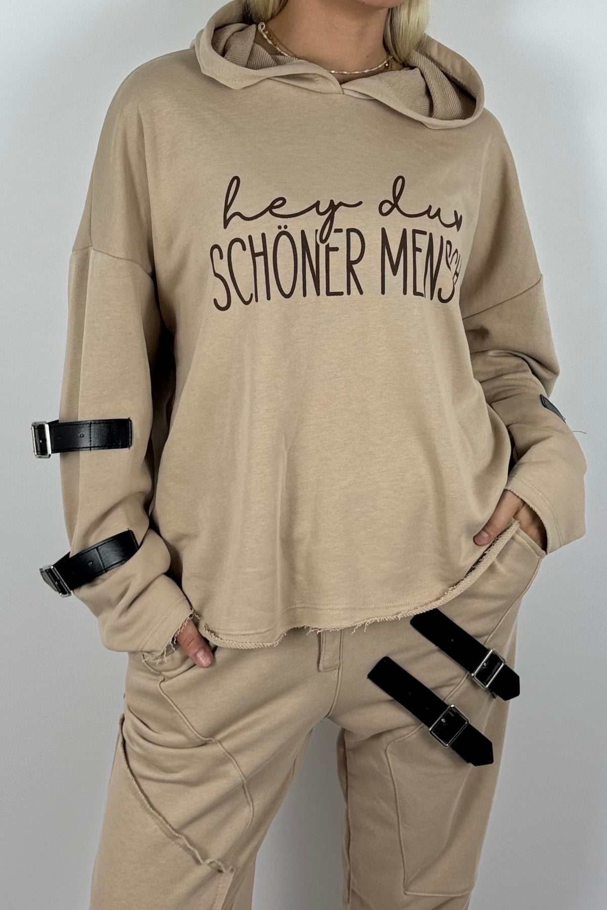 Oversize Hoodie „Hey du schöner Mensch“ mit Kapuze – Beige