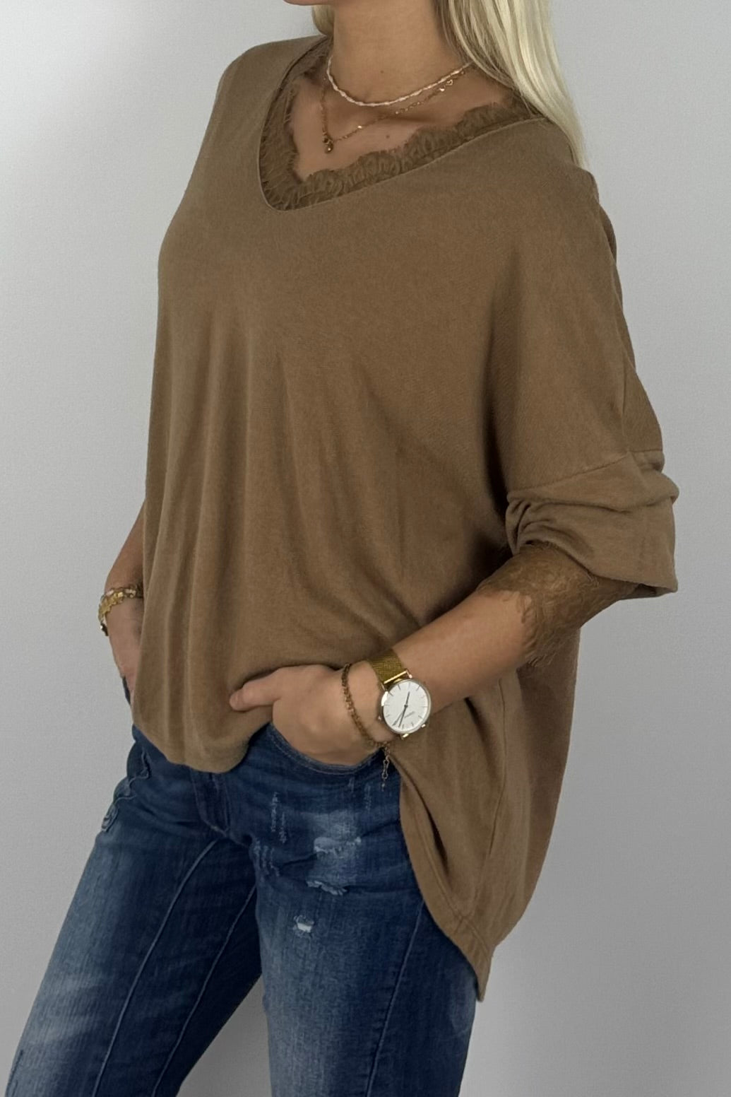 Damen Oversize Shirt mit Spitzen-Details –Kamel