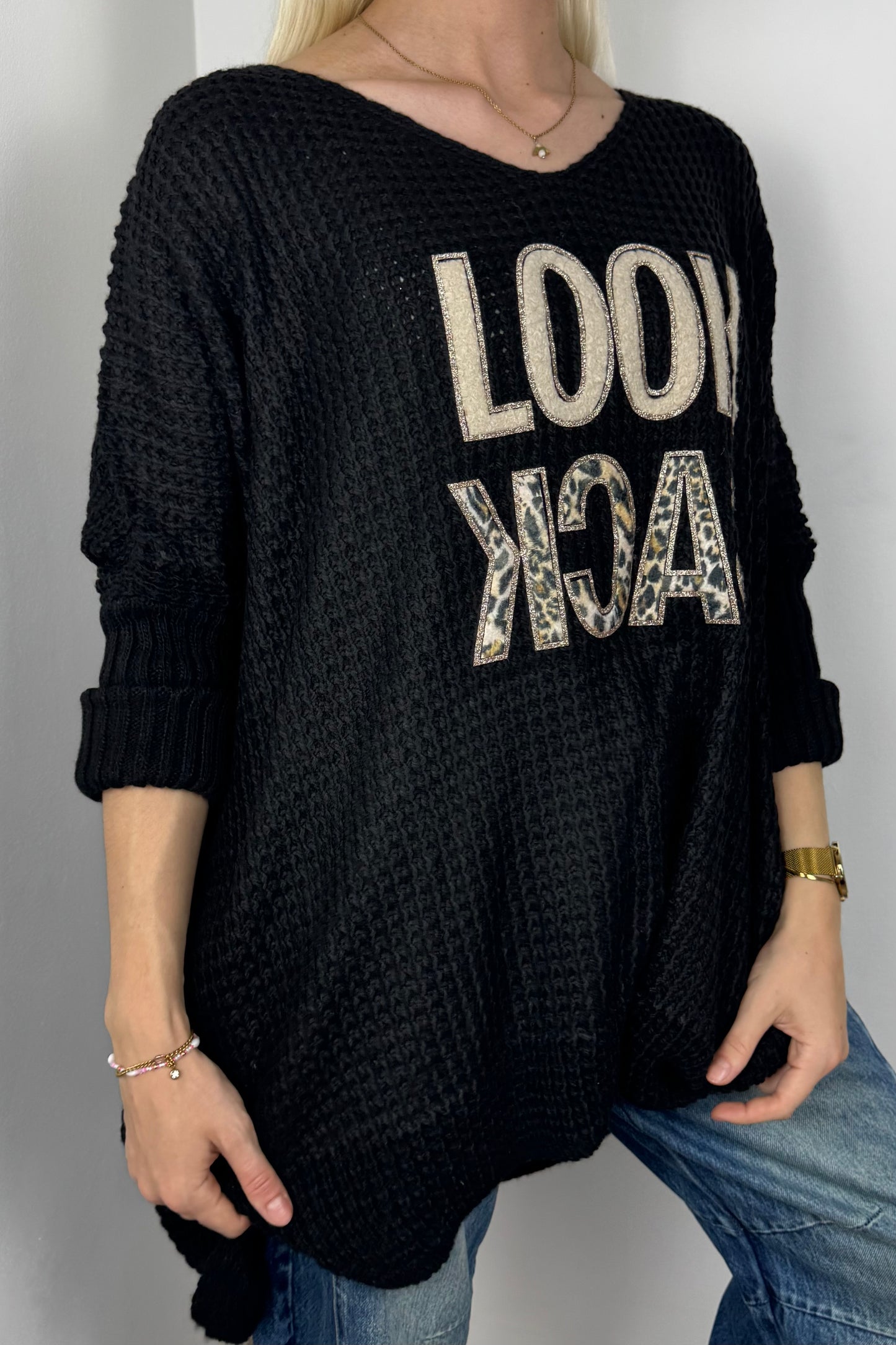 Oversize Pullover mit Statement-Print-Schwarz