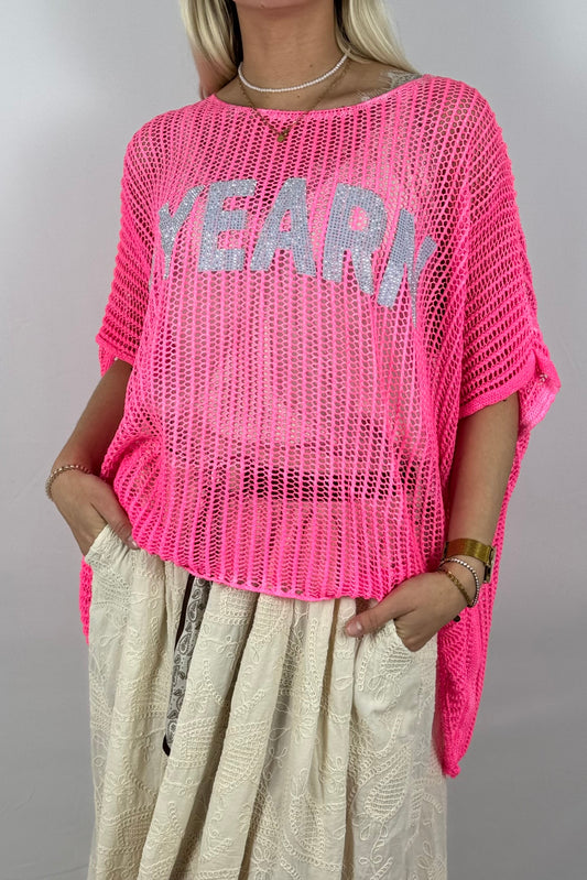 Oversize Strickshirt „YEARN“ – Netzlook Statement Shirt-Neon Pink
