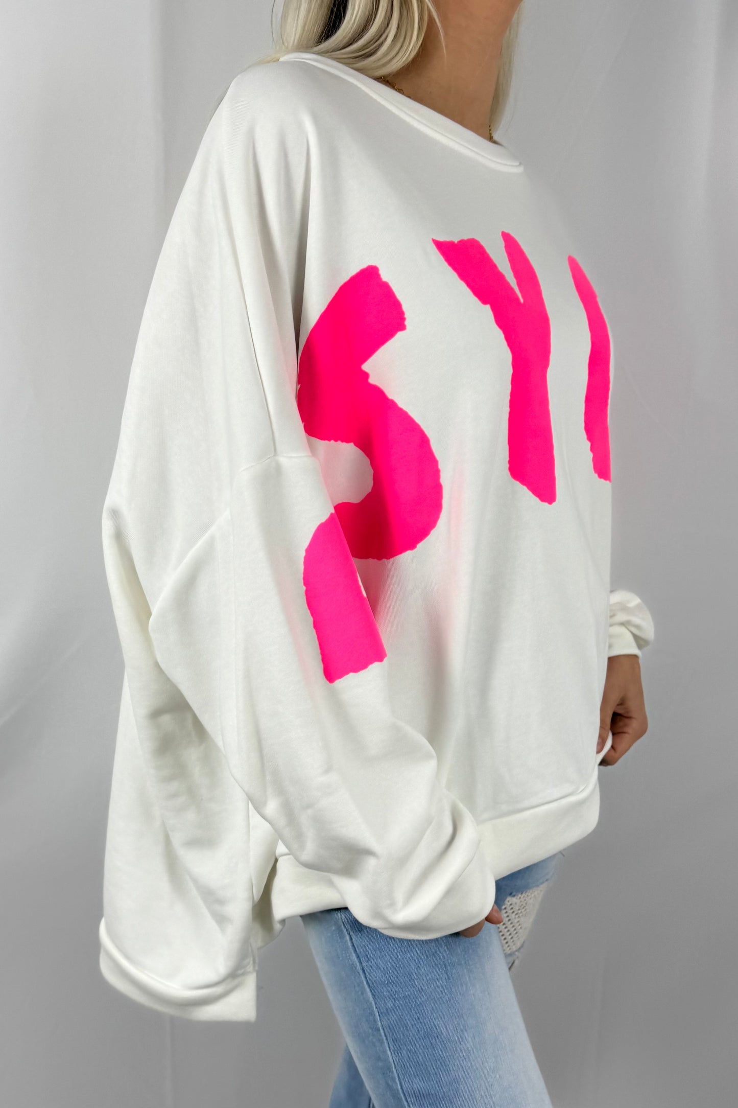 Oversize Sweatshirt mit Schriftzug „PSYCHO“-Weiß