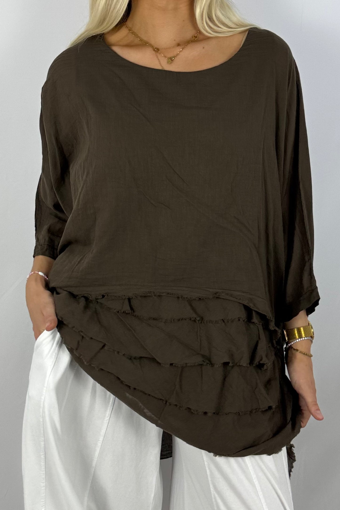 Oversize Baumwollshirt mit Volant-Rückseite-Schoko