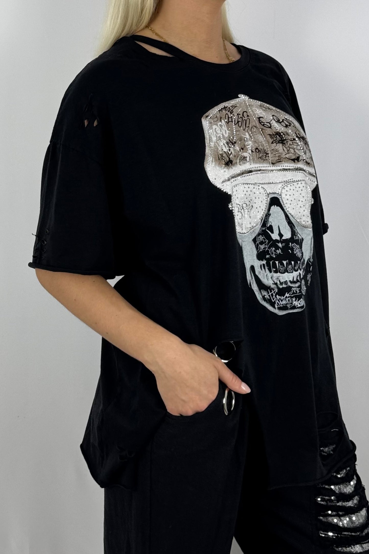 Oversize Shirt mit Skull-Print & Destroyed-Look-Schwarz