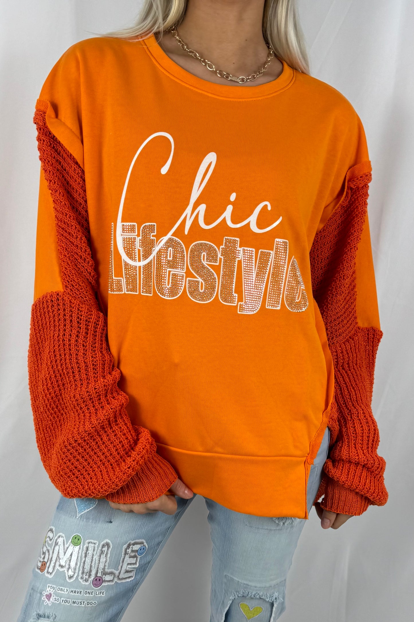Sweatshirt mit Schrift-Print & Strickärmeln-Orange