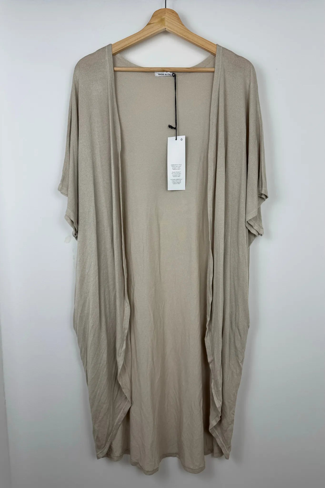 Kurzärmeliger Damen-Cardigan – leicht & offen getragen