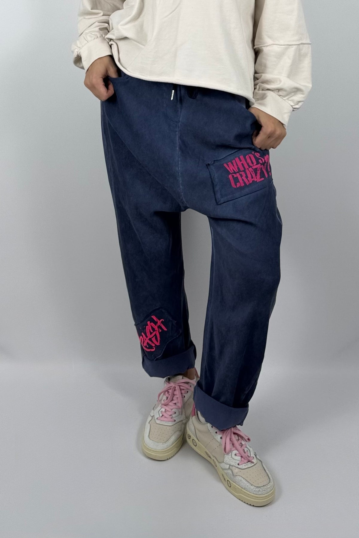 Damen Baggy-Hose mit Statement-Print-Navy
