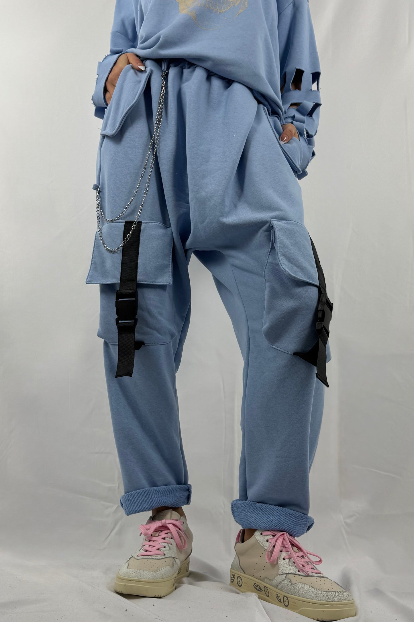 Cargo Jogpants mit Kette & Taschen –Hell Blau