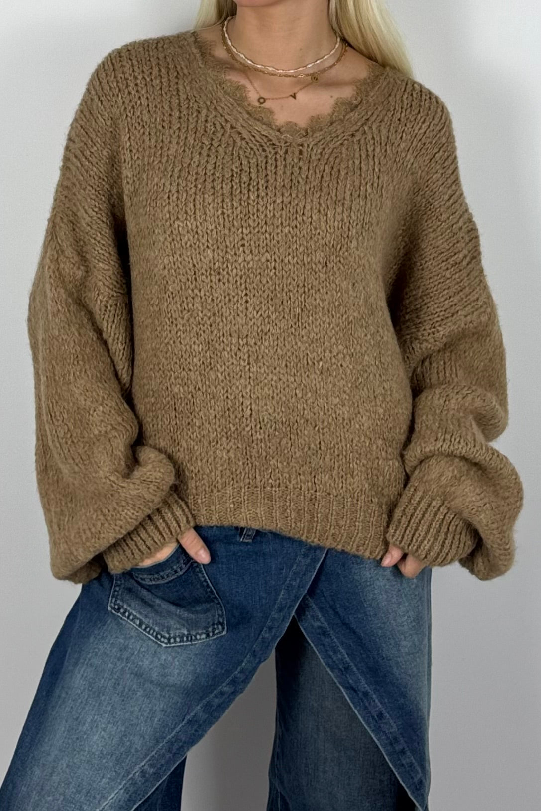 Damen Oversize Strickpullover mit V-Ausschnitt –Kamel