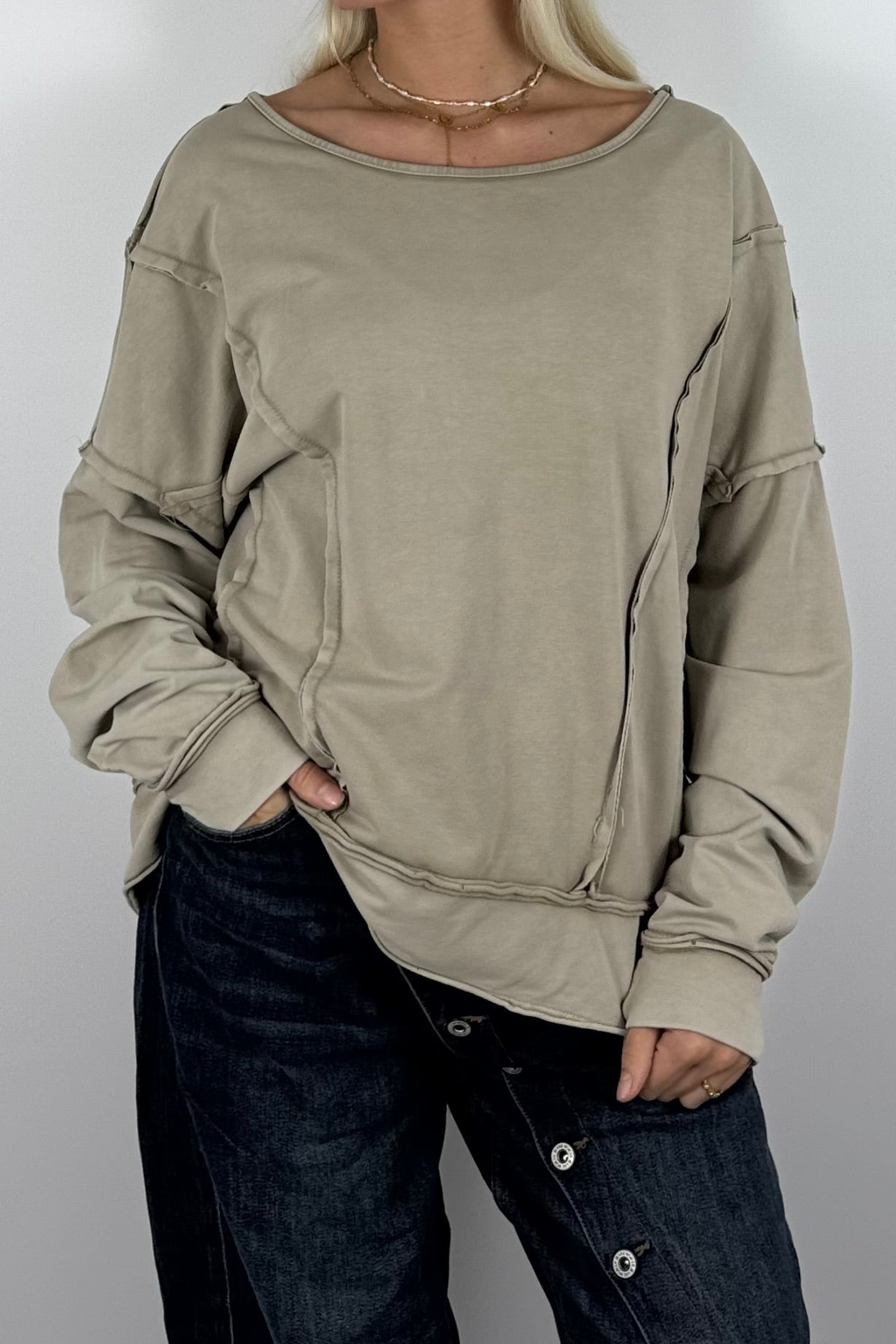 Oversize Shirt mit dekorativen Nahtdetails –Beige