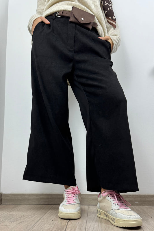 Weite Hose mit Gürtel & Tasche –Schwarz