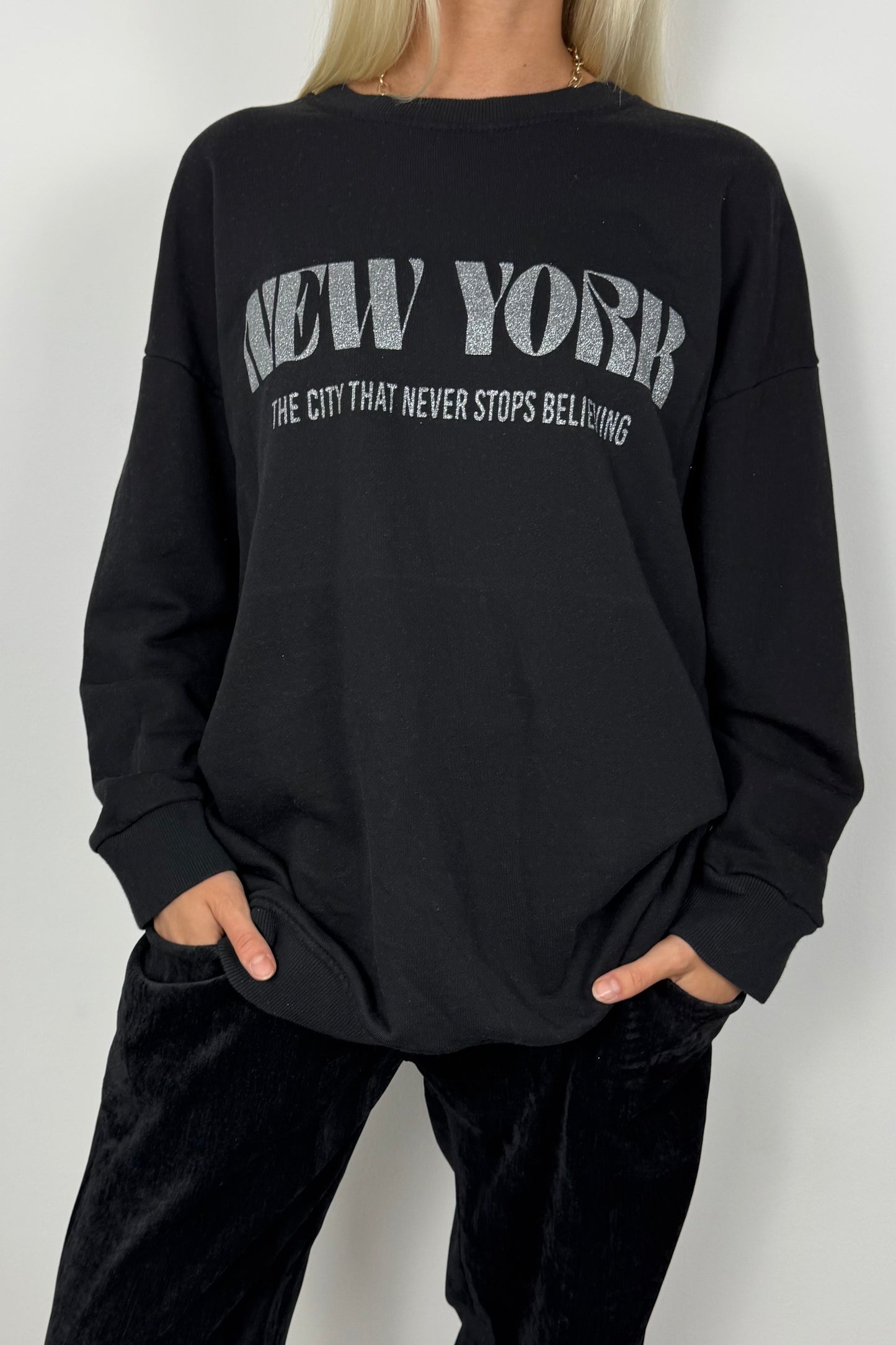 Oversize Sweatshirt New York –Schwarz