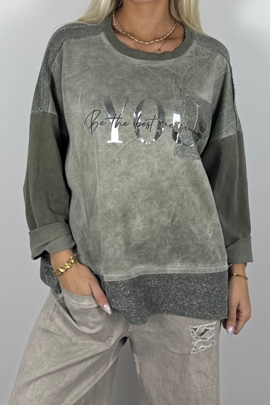 Oversize Damen Sweatshirt mit Glitzer-Details & Schriftzug – Khaki