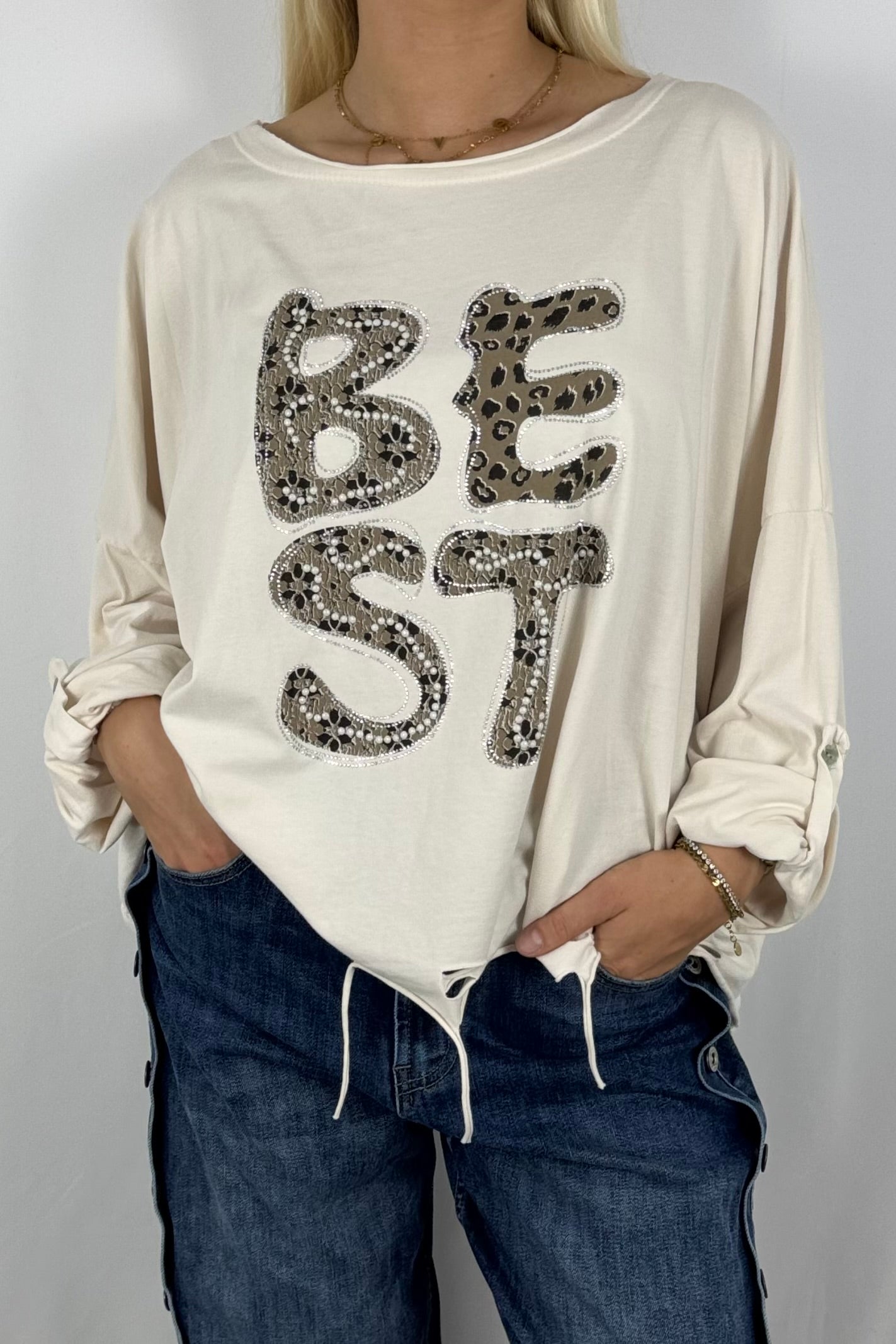 Oversize-Shirt „BEST“ mit Leo-Print und Strass-Details-Butter