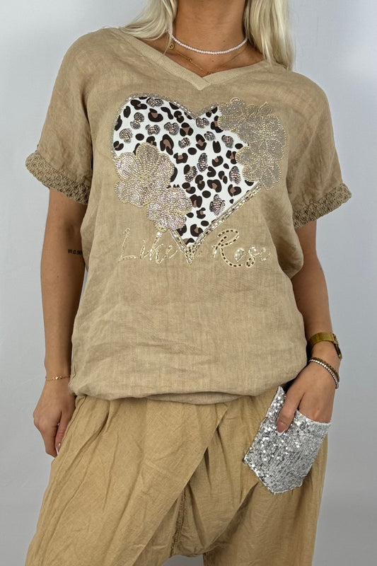 Leinen-Shirt mit Herzmotiv und Strass-Hell Kamel