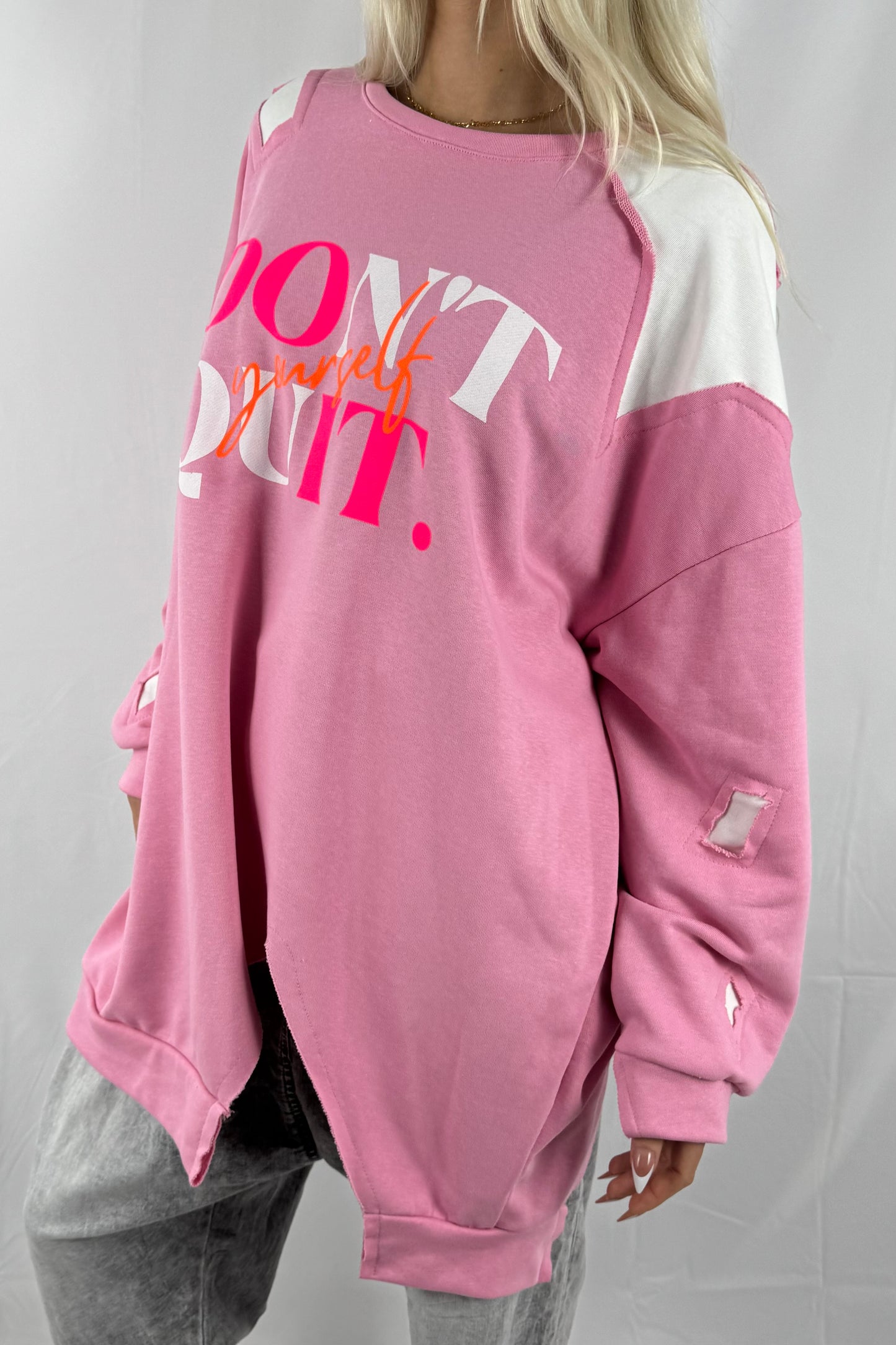 Oversize Sweatshirt mit Statement-Print –Rosa