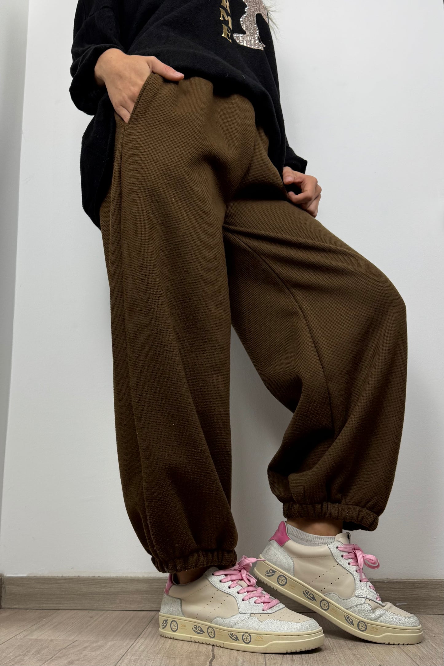 Damen Hose mit Gummibund und weitem Bein –Choco
