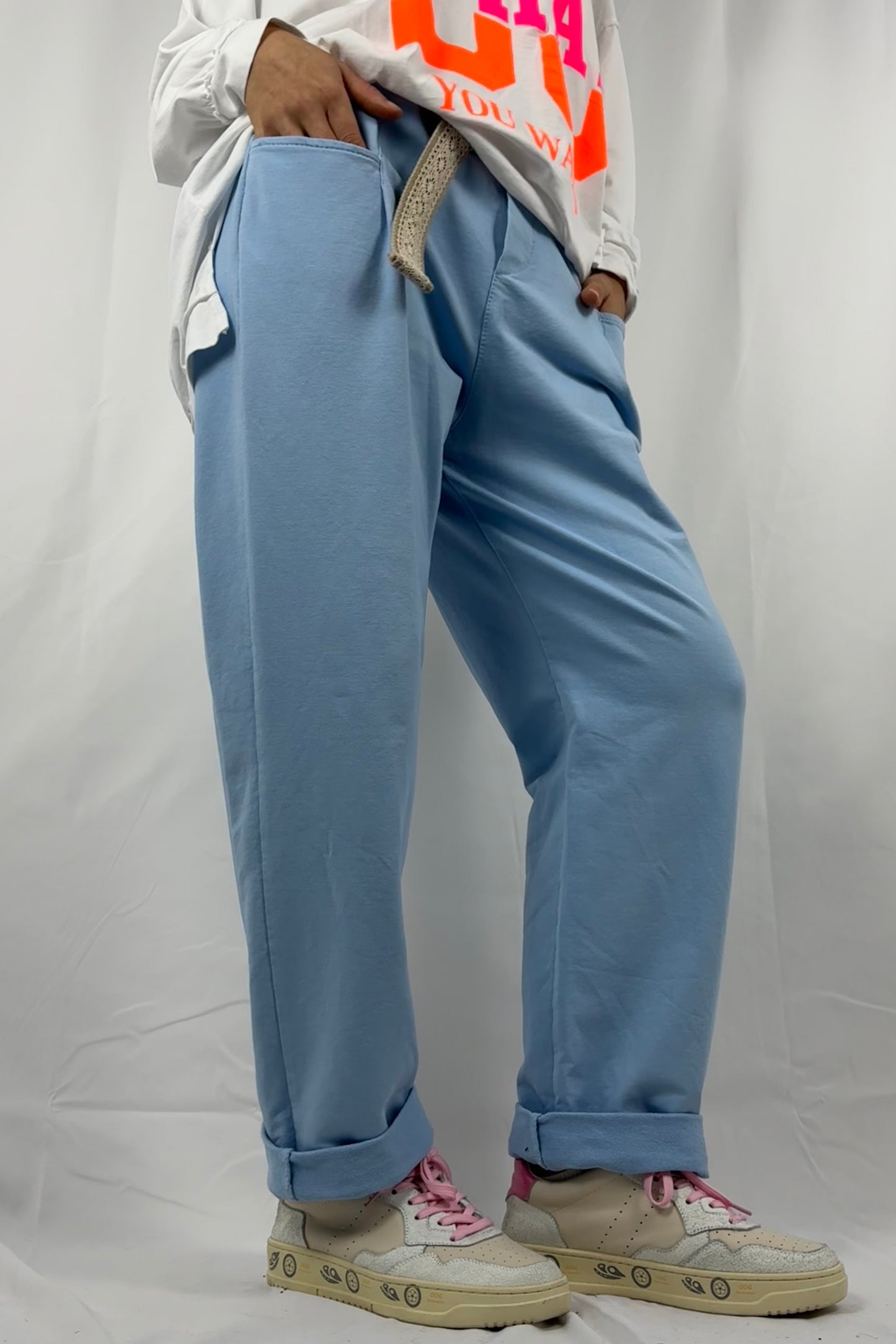 Hose mit Bindegürtel & lockerer Passform-Hell blau