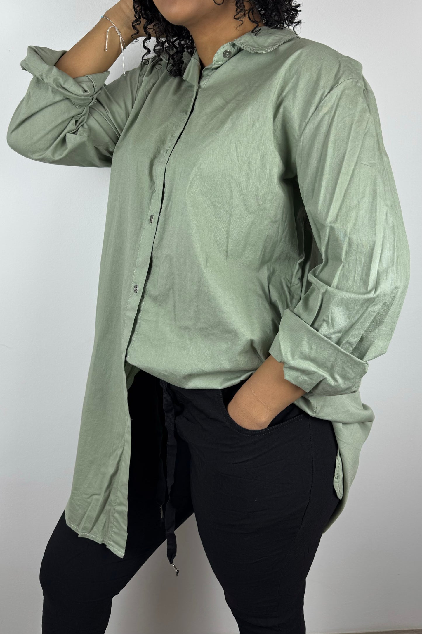 Damenbluse im Oversize-Look – luftig & modern