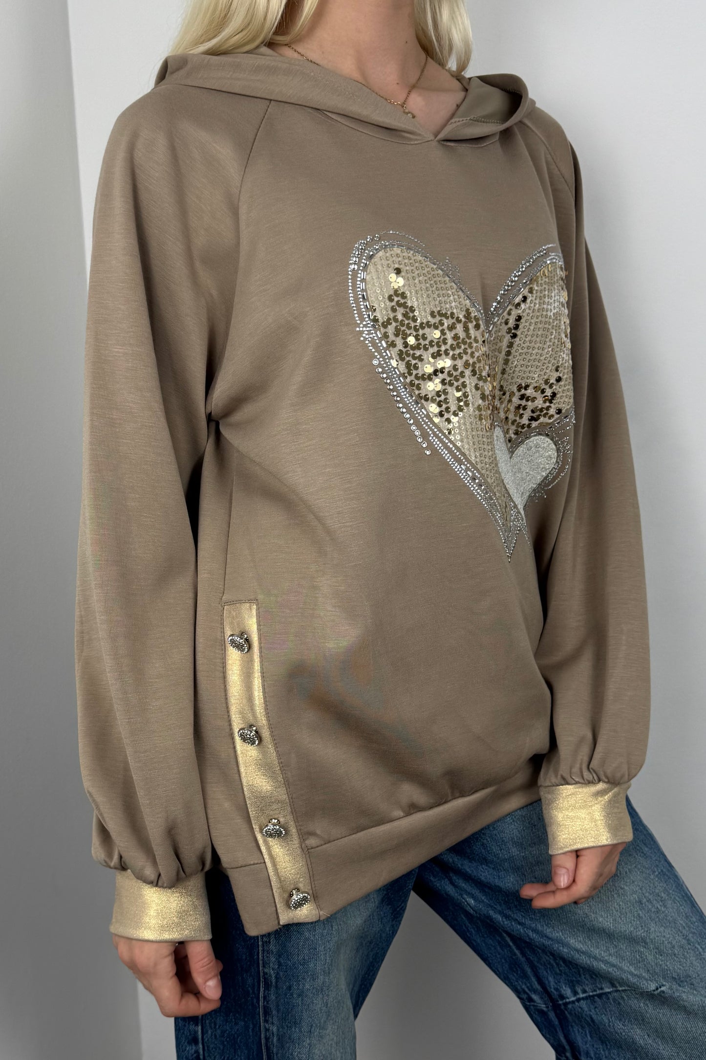 Hoodie mit Herz-Applikation und Glitzer-Details-Mud