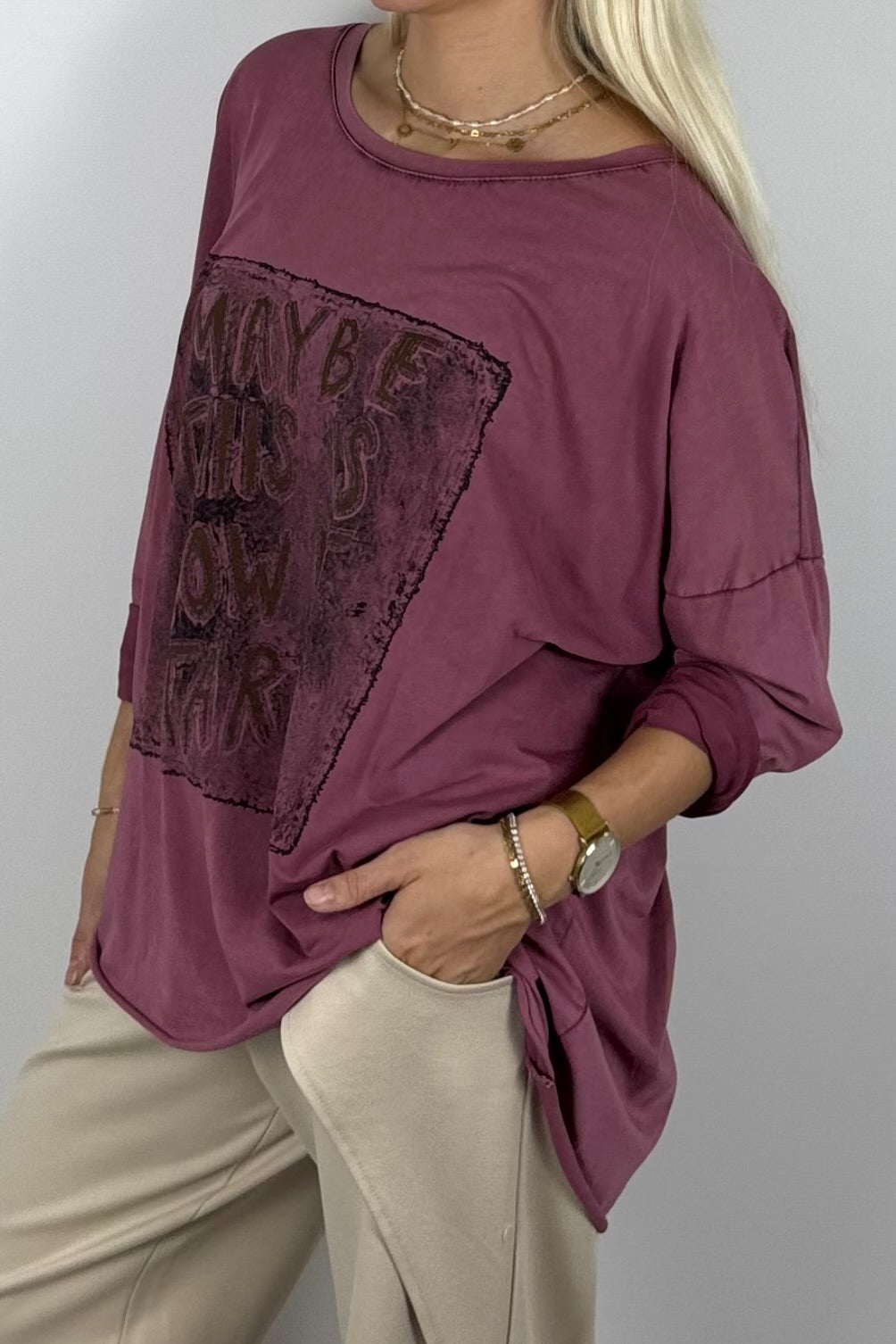 Damen Oversize Shirt „Maybe This Is How It Starts“ – Bordeaux