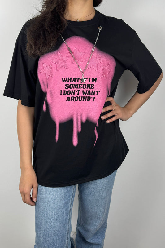 Oversize Statement-T-Shirt mit Kette – „What if I’m someone…?“