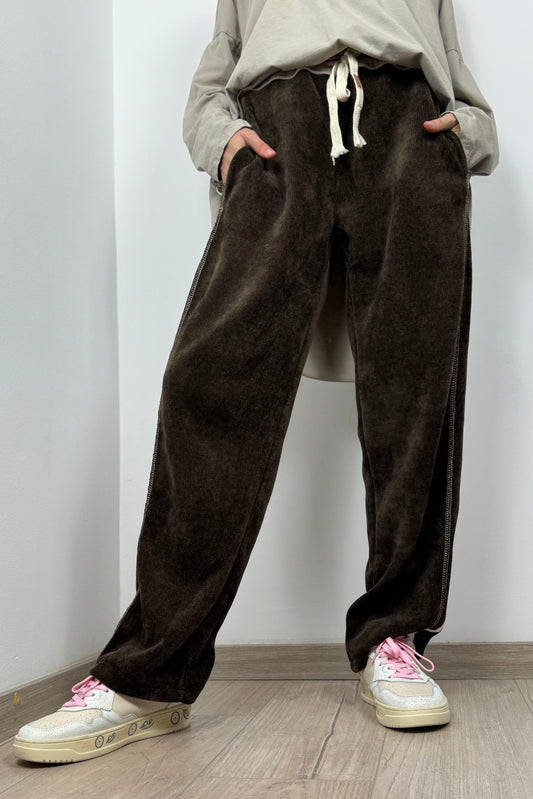 Bequeme Damenhose mit Seitendetails und Bindeband-Choco
