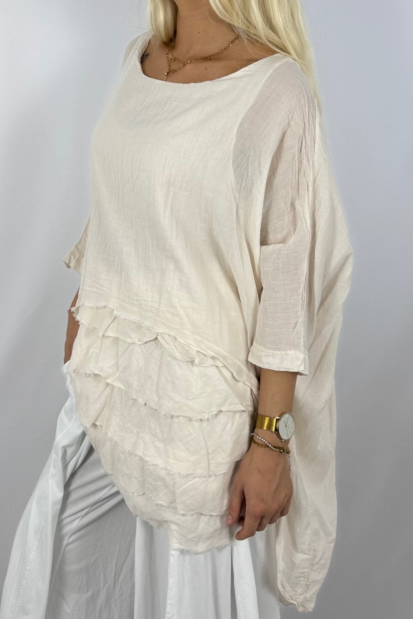 Oversize Baumwollshirt mit Volant-Rückseite-Beige