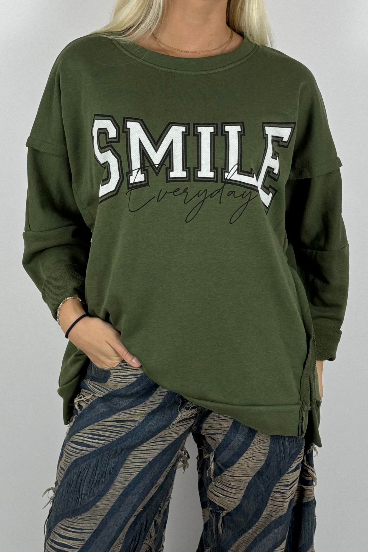 Damen Oversize Sweatshirt „SMILE Everyday“ –Khaki