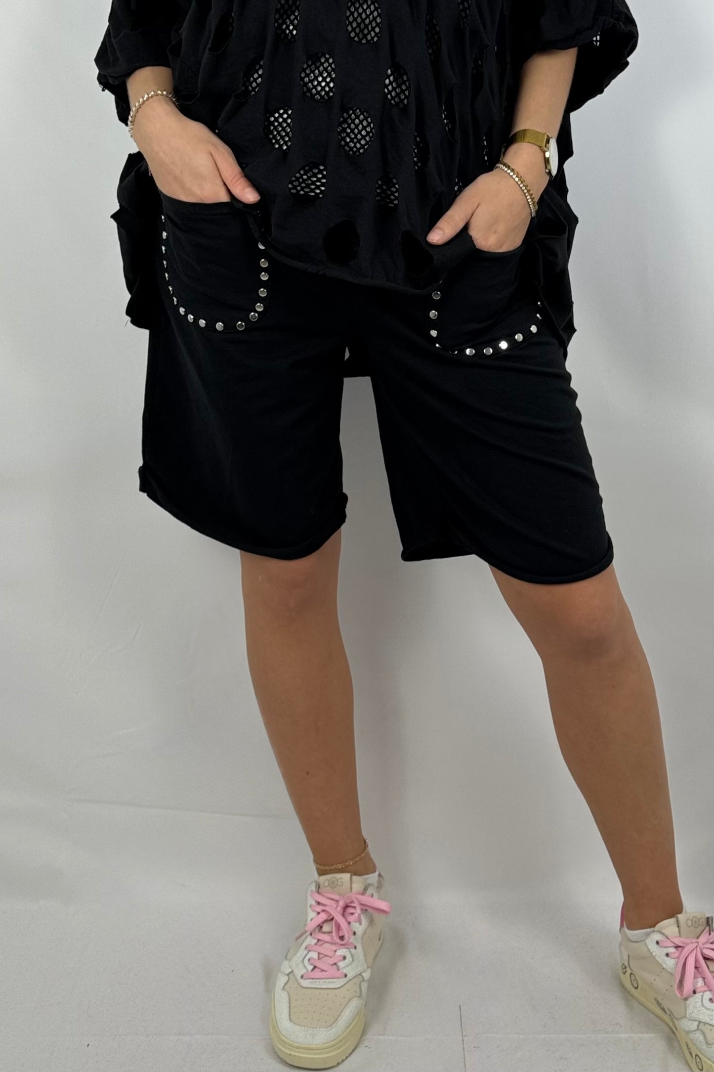Baumwoll-Shorts mit Nieten-Details-Schwarz