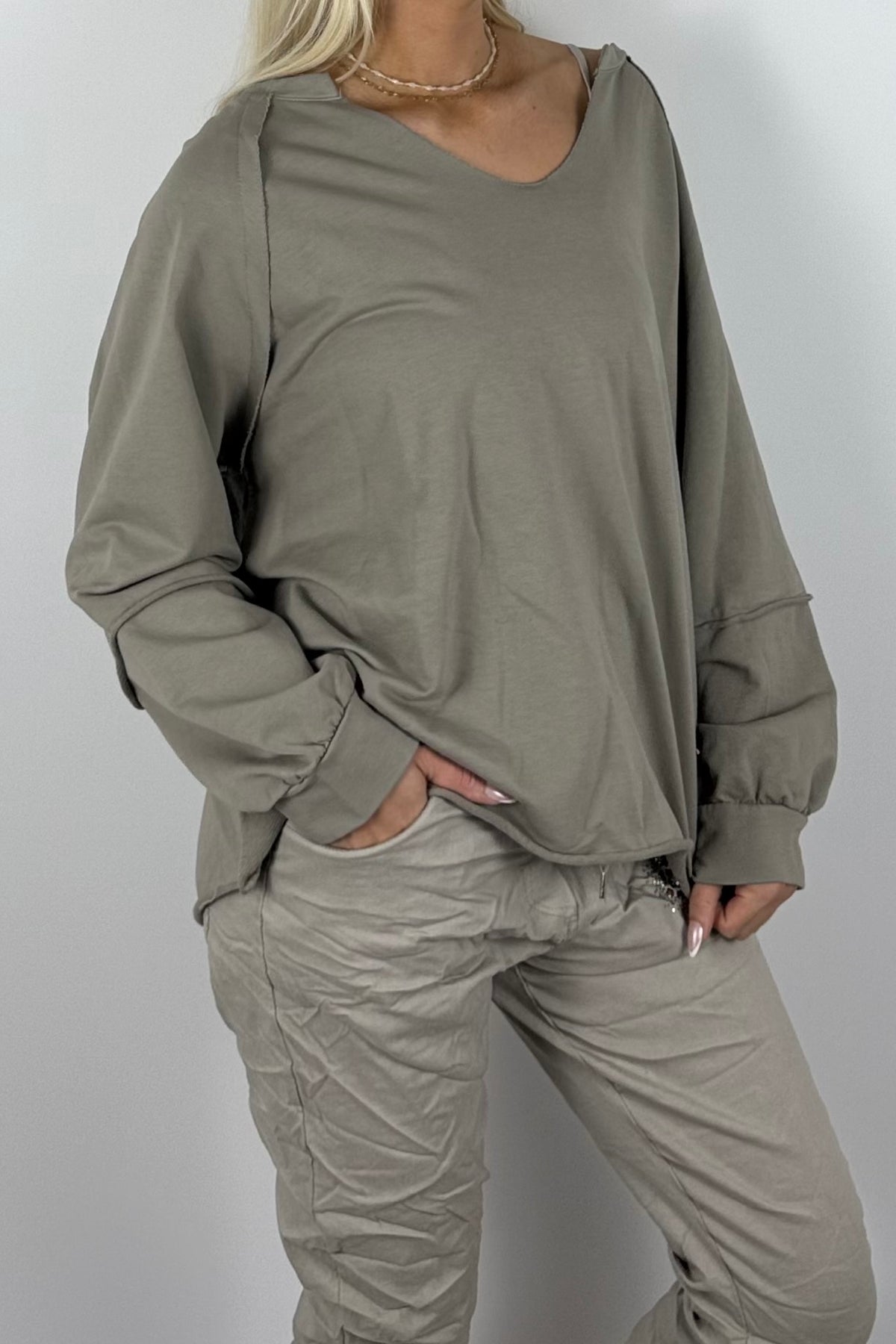 Damen Oversize-Sweatshirt mit V-Ausschnitt-Mud