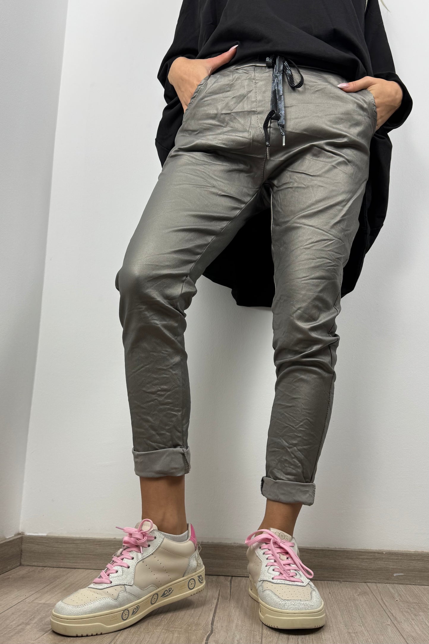 Glanz-Effekt Jogpants mit Kordelzug –Silber