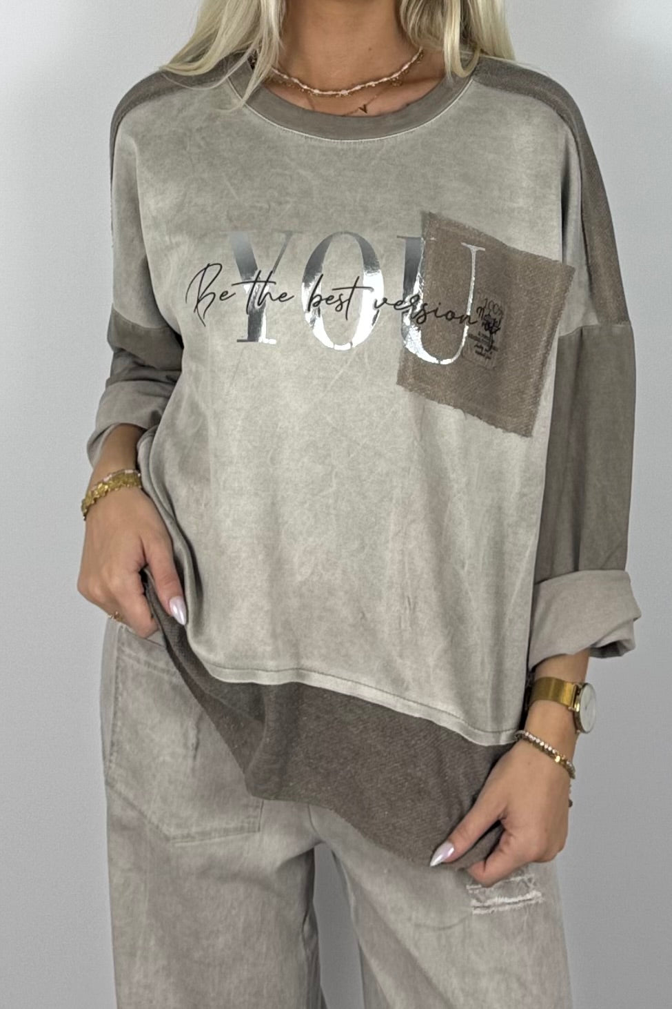 Oversize Damen Sweatshirt mit Glitzer-Details & Schriftzug – Mud