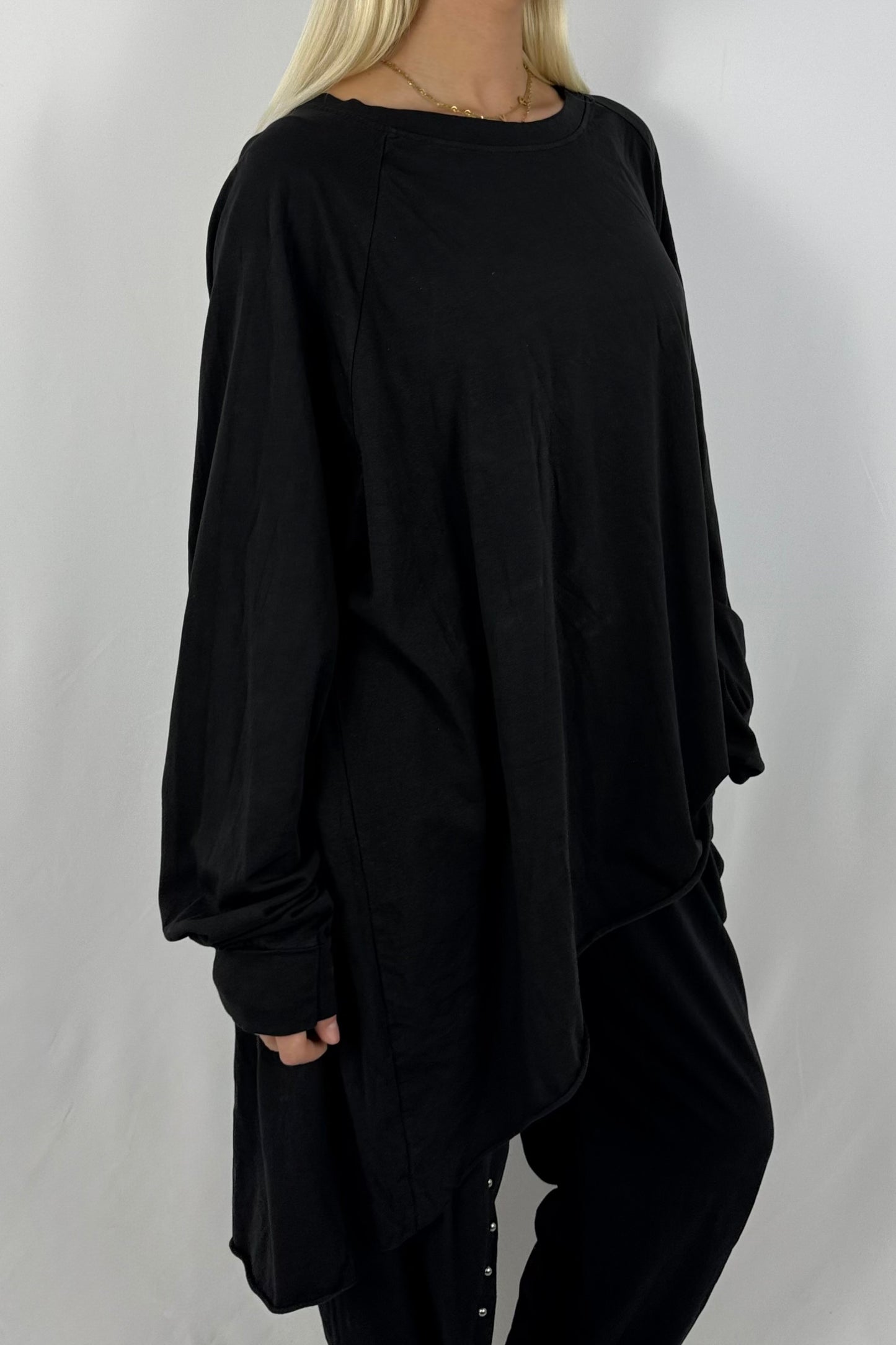 Oversize-Shirt „STYLE“ mit Leo-Print auf dem Rücken-Schwarz