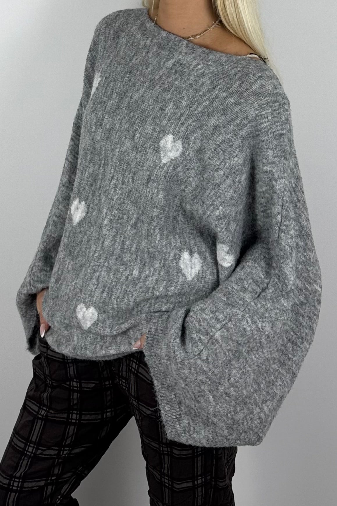 Damen Oversize-Strickpullover mit Herzmuster-grau