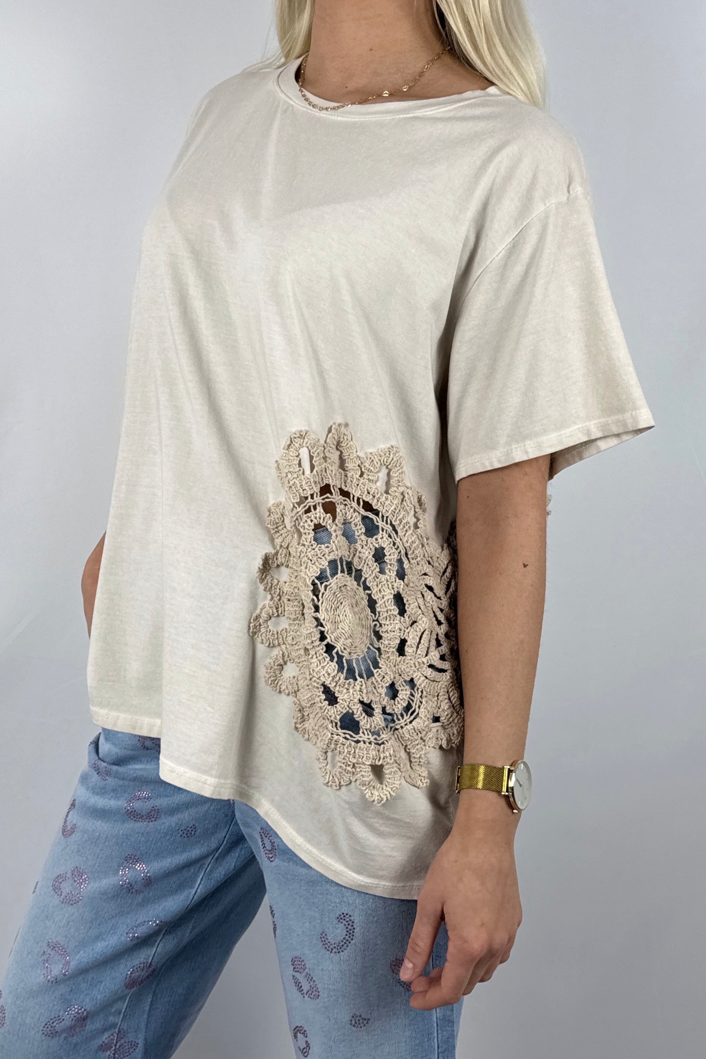 Shirt mit großem Häkel Muster-Beige
