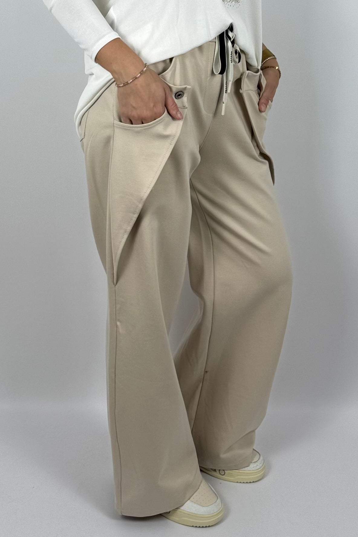 Damen Wide-Leg Hose mit Statement-Taschen – Beige