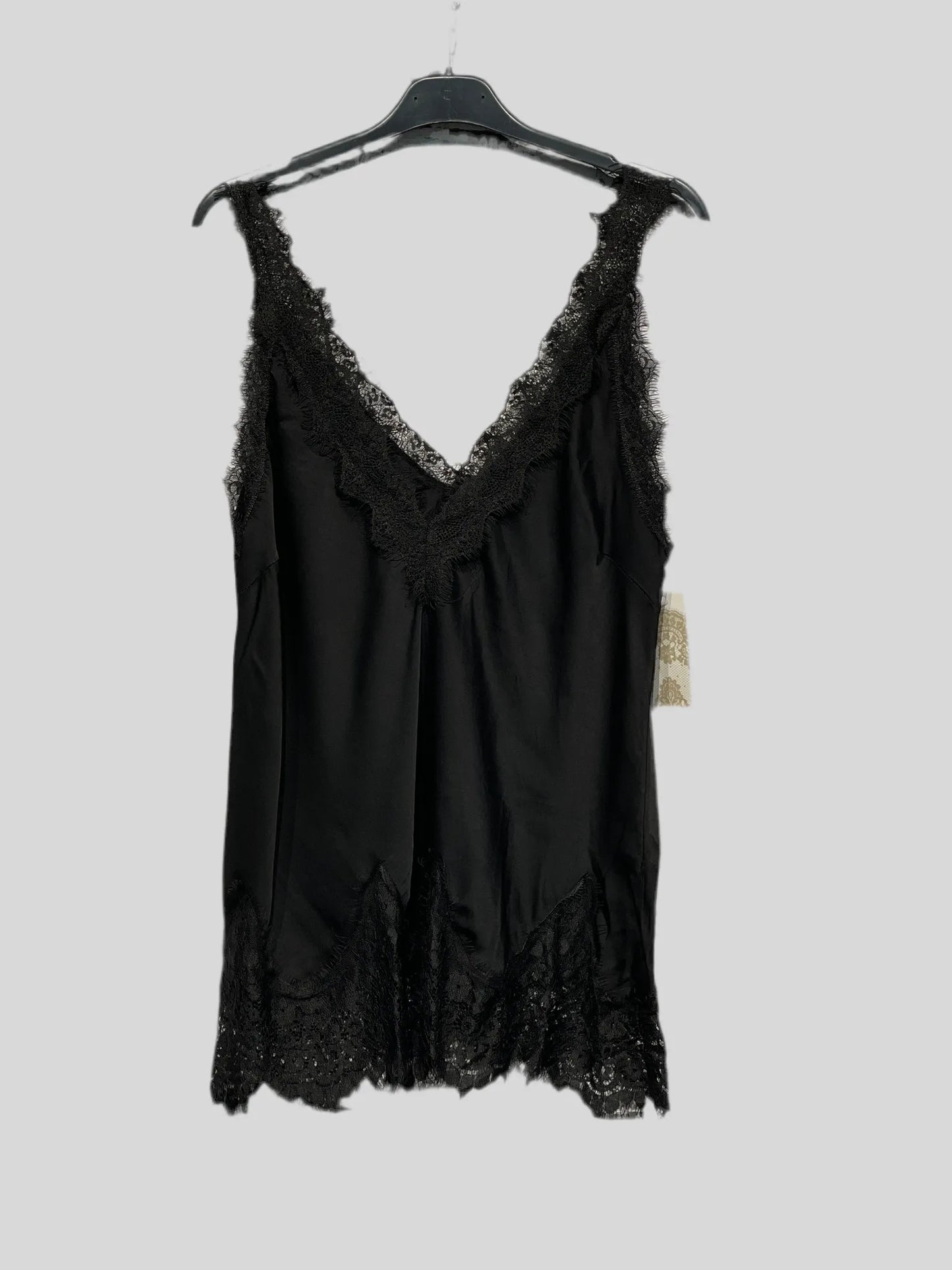 Elegantes Spitzen-Top aus Satin – Femininer Lingerie-Look für besondere Anlässe