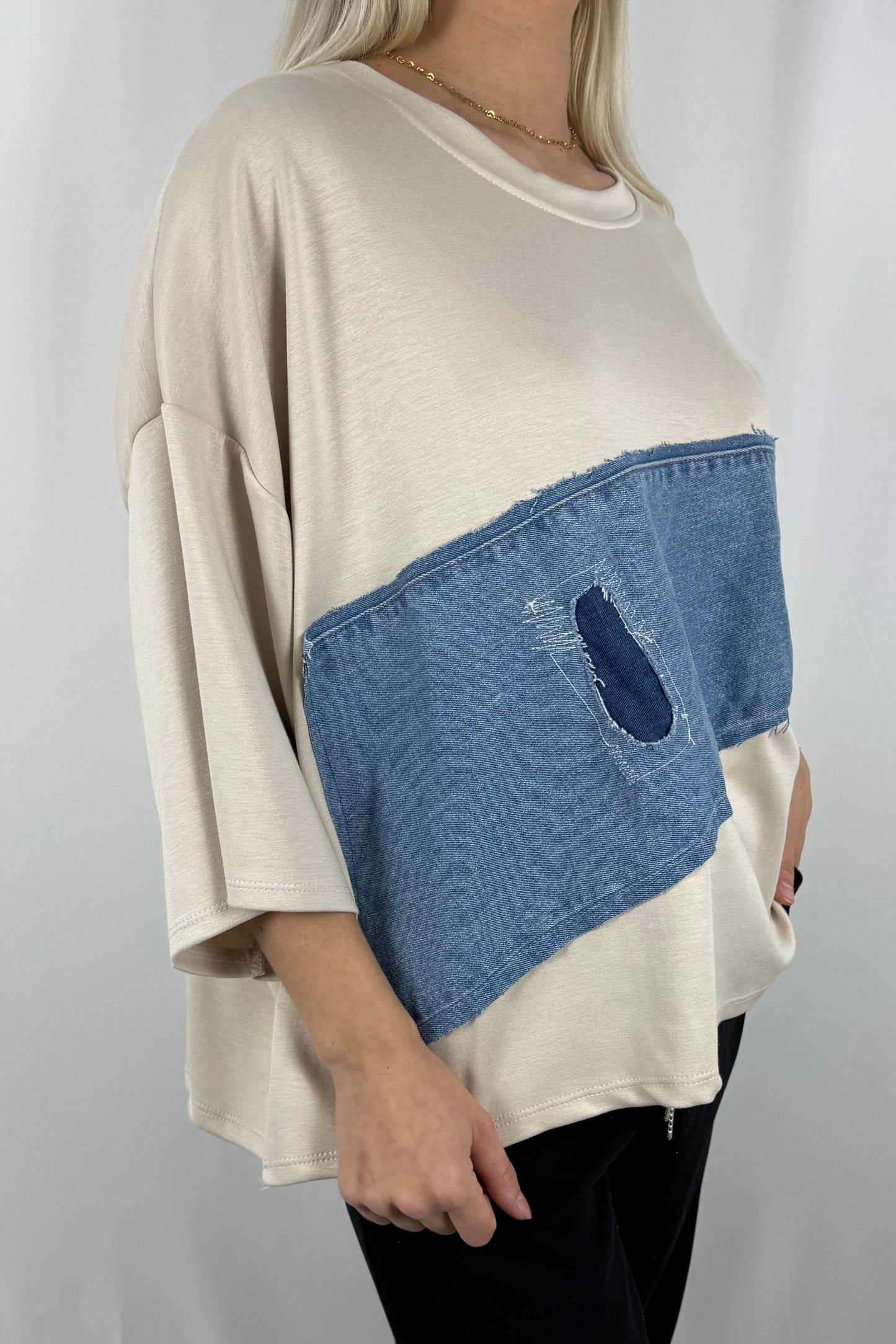 Oversize Damen Shirt mit Denim Patch und Used Look Detail-Beige