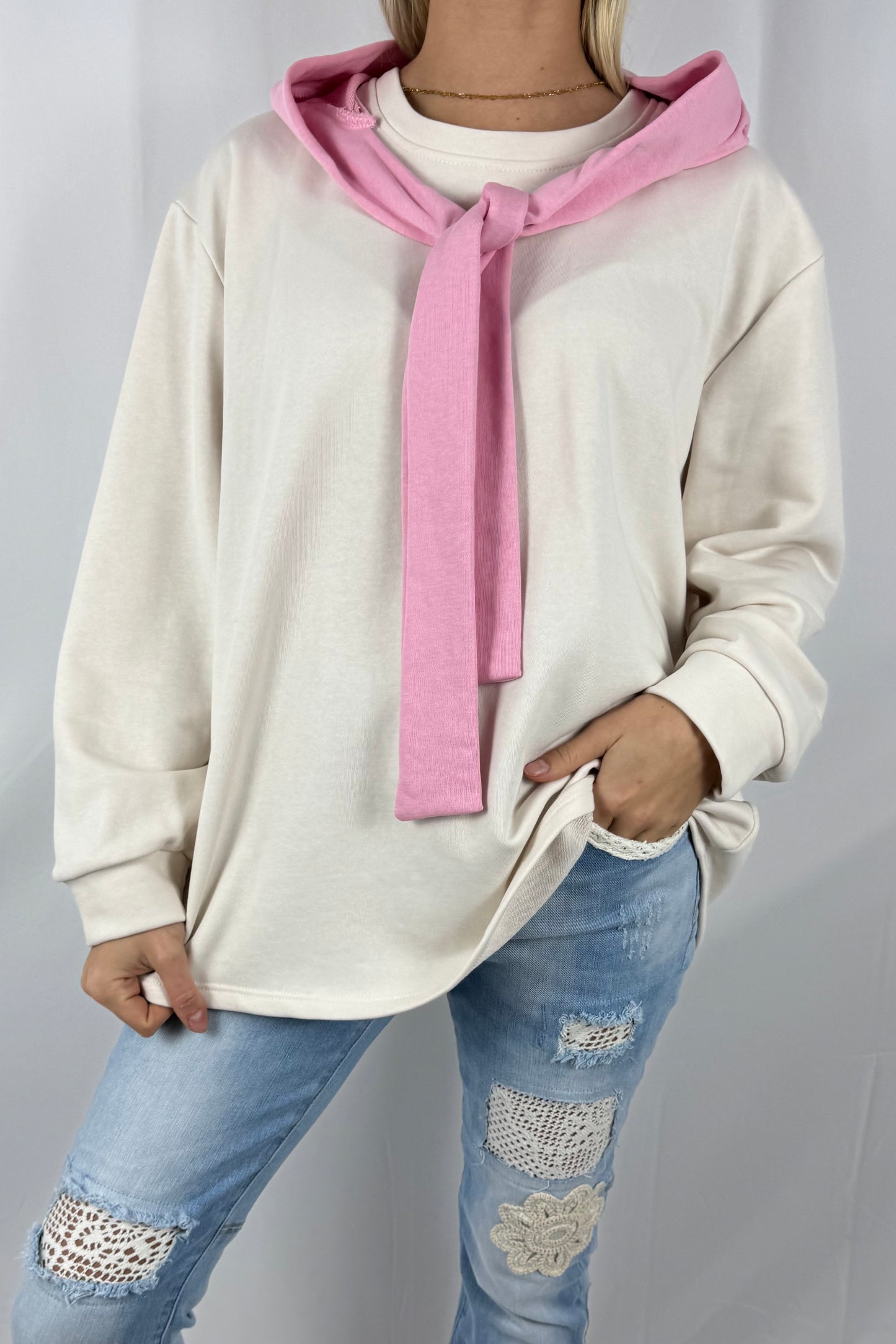 Oversize Pullover mit Schal-Detail-Beige