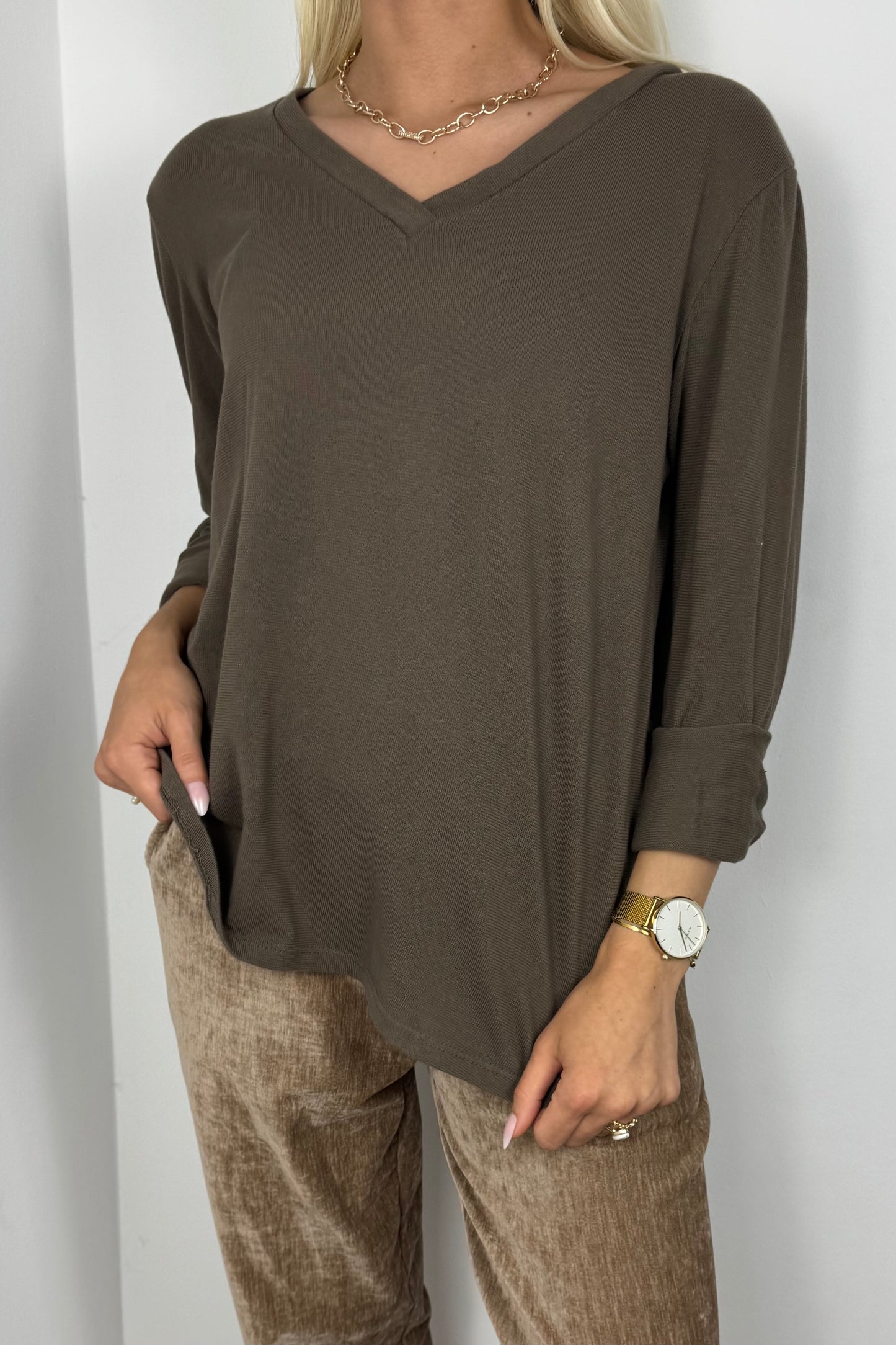 Shirt mit V-Ausschnitt