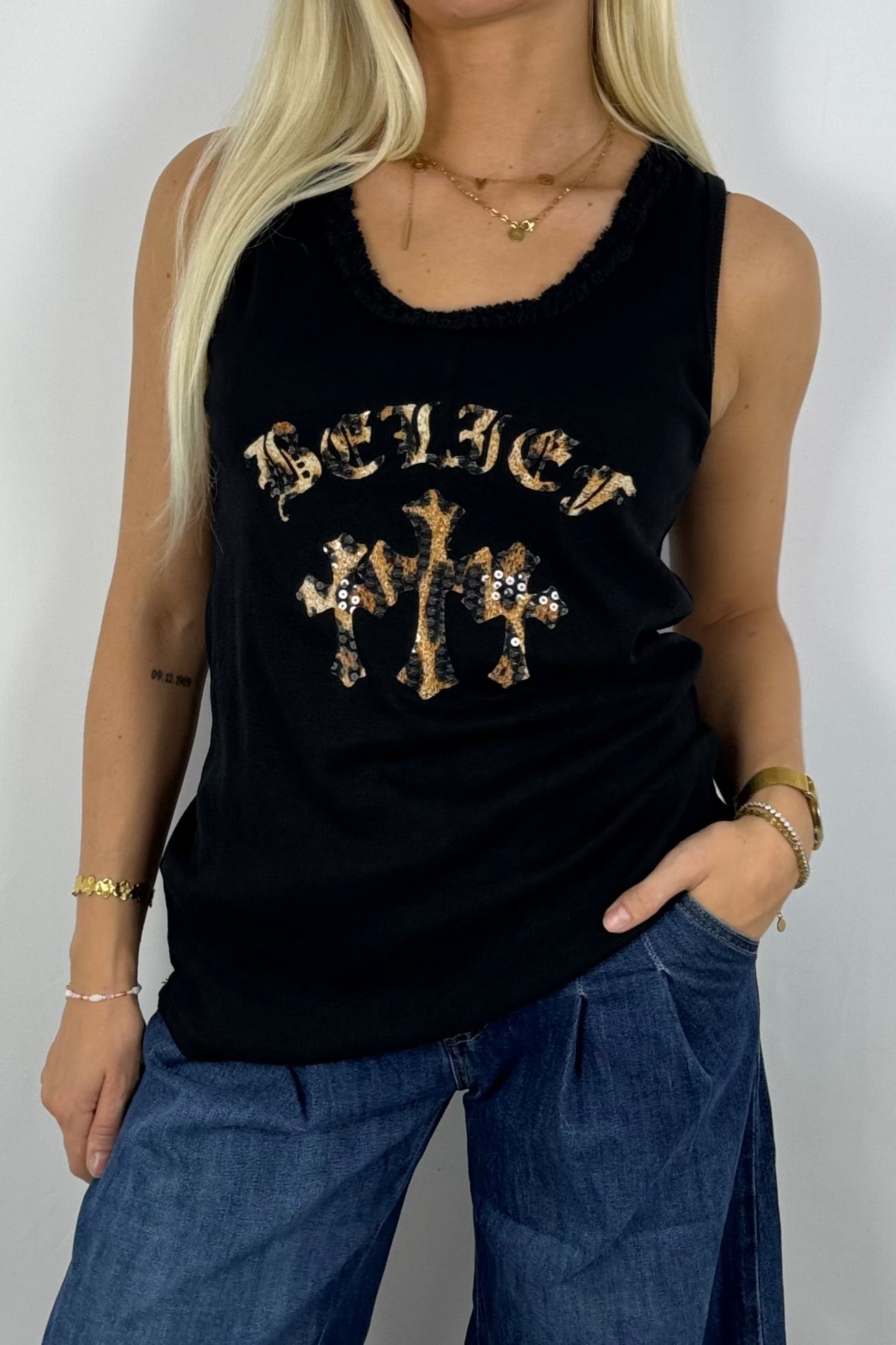 Damen Top mit Leo-Print & Pailletten-Schwarz