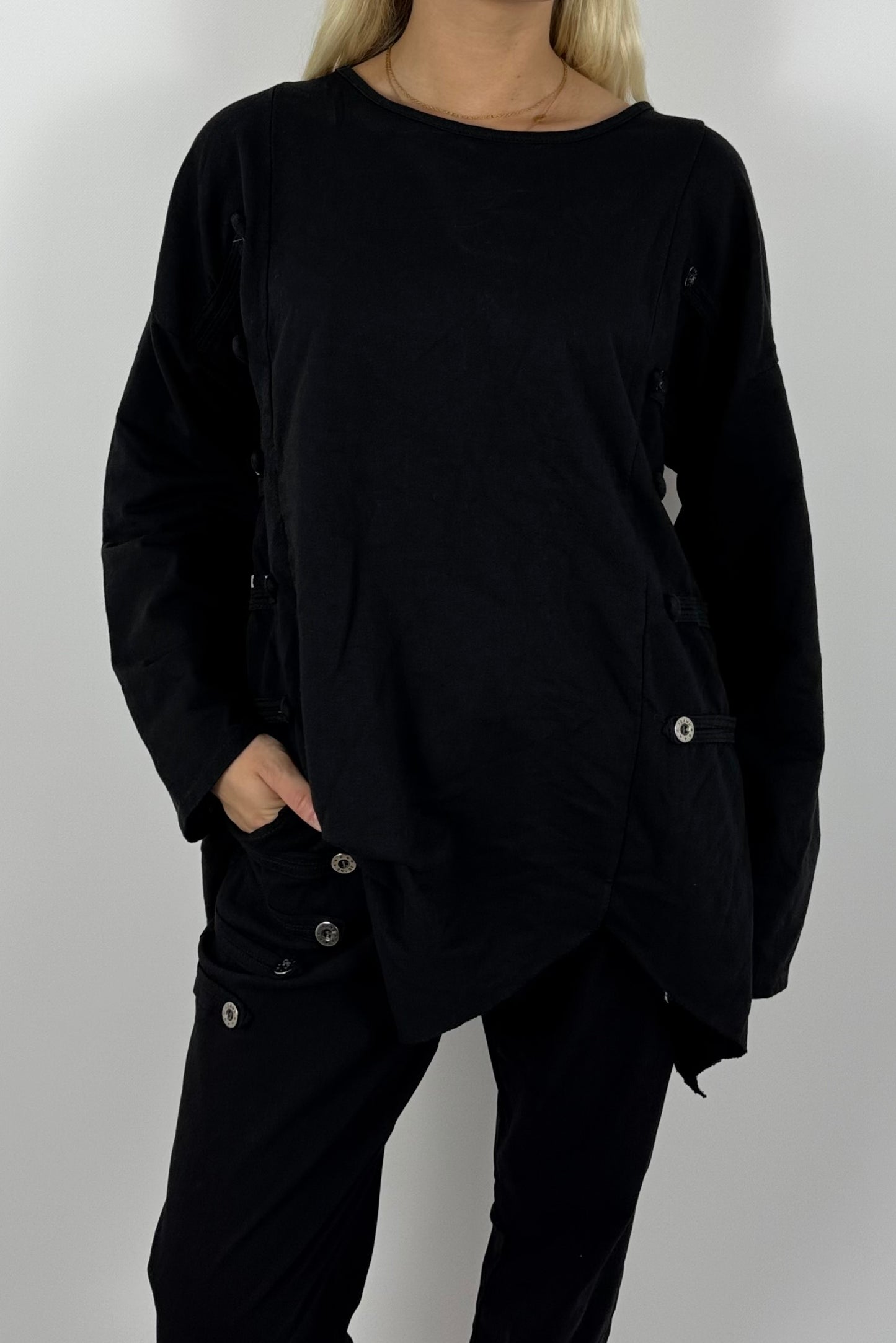 Damen Oversize Shirt mit Knopfdetails – Schwarz