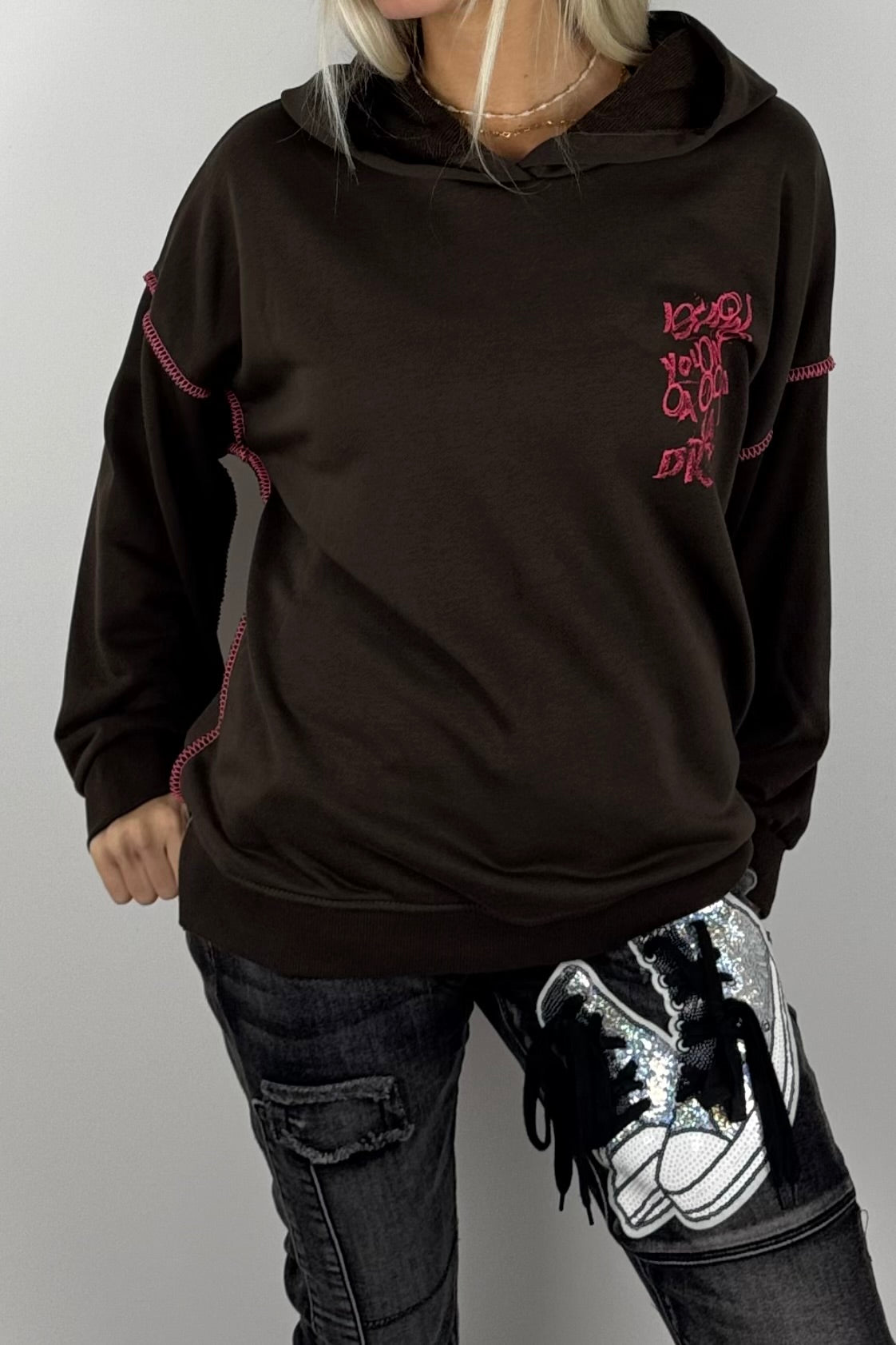 Damen-Hoodie mit Schriftprint und Ziernähten-Schoko