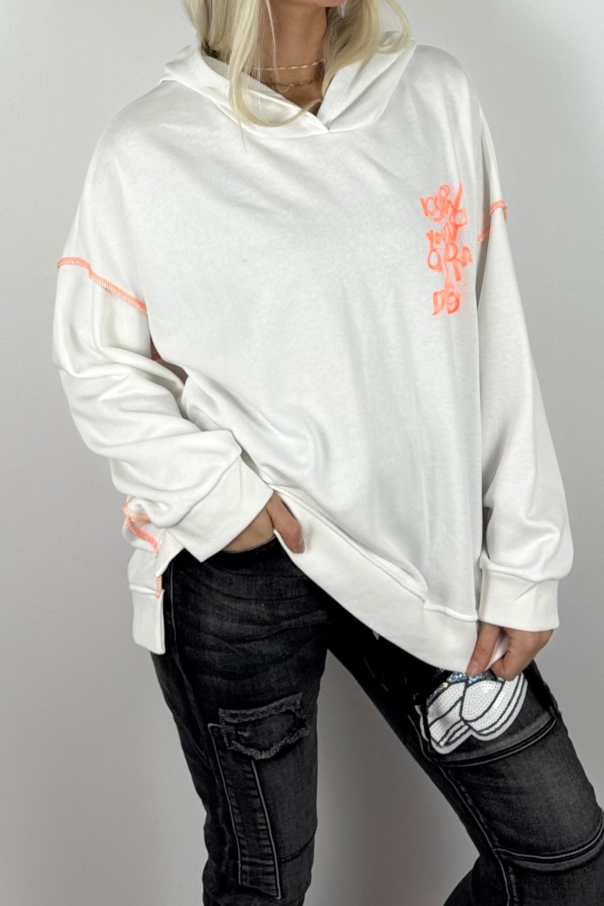 Damen-Hoodie mit Schriftprint und Ziernähten-Weiß