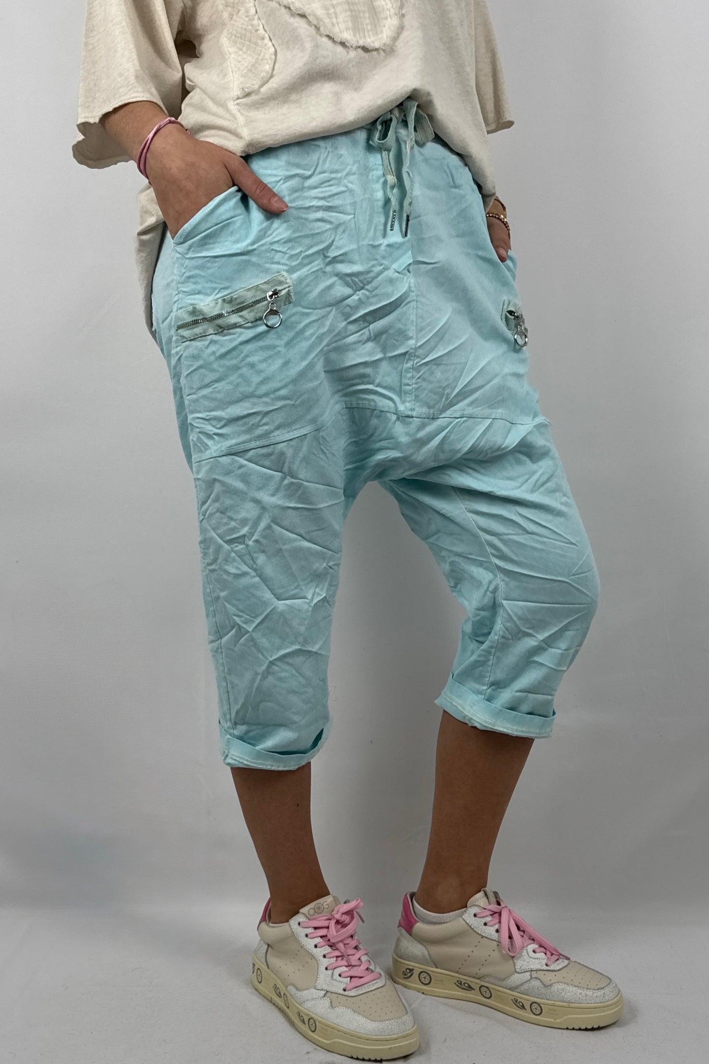 Damen Short mit Reißverschluss Details -Mint