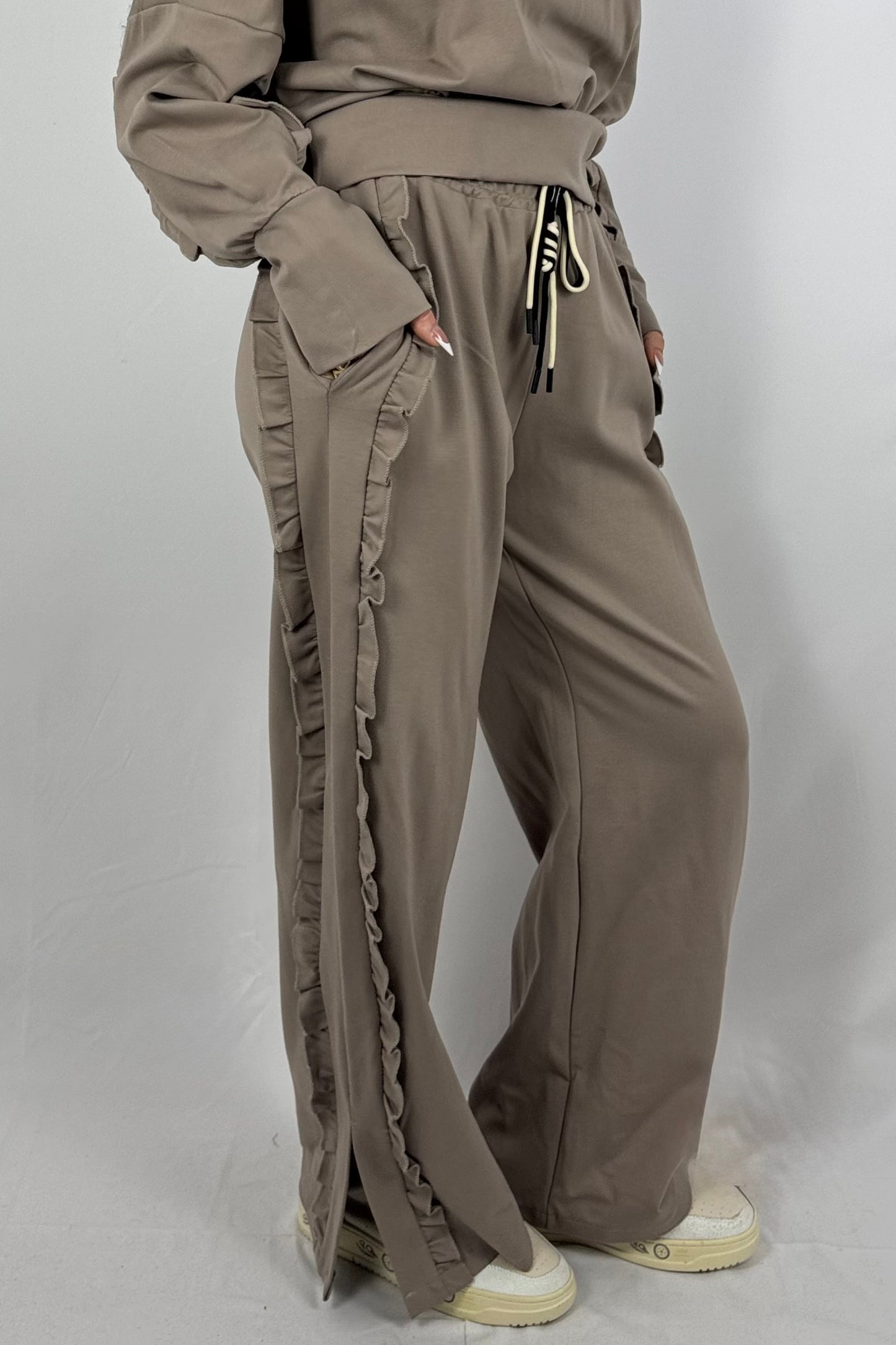 Lässige Hose mit Rüschen-Details-Mud