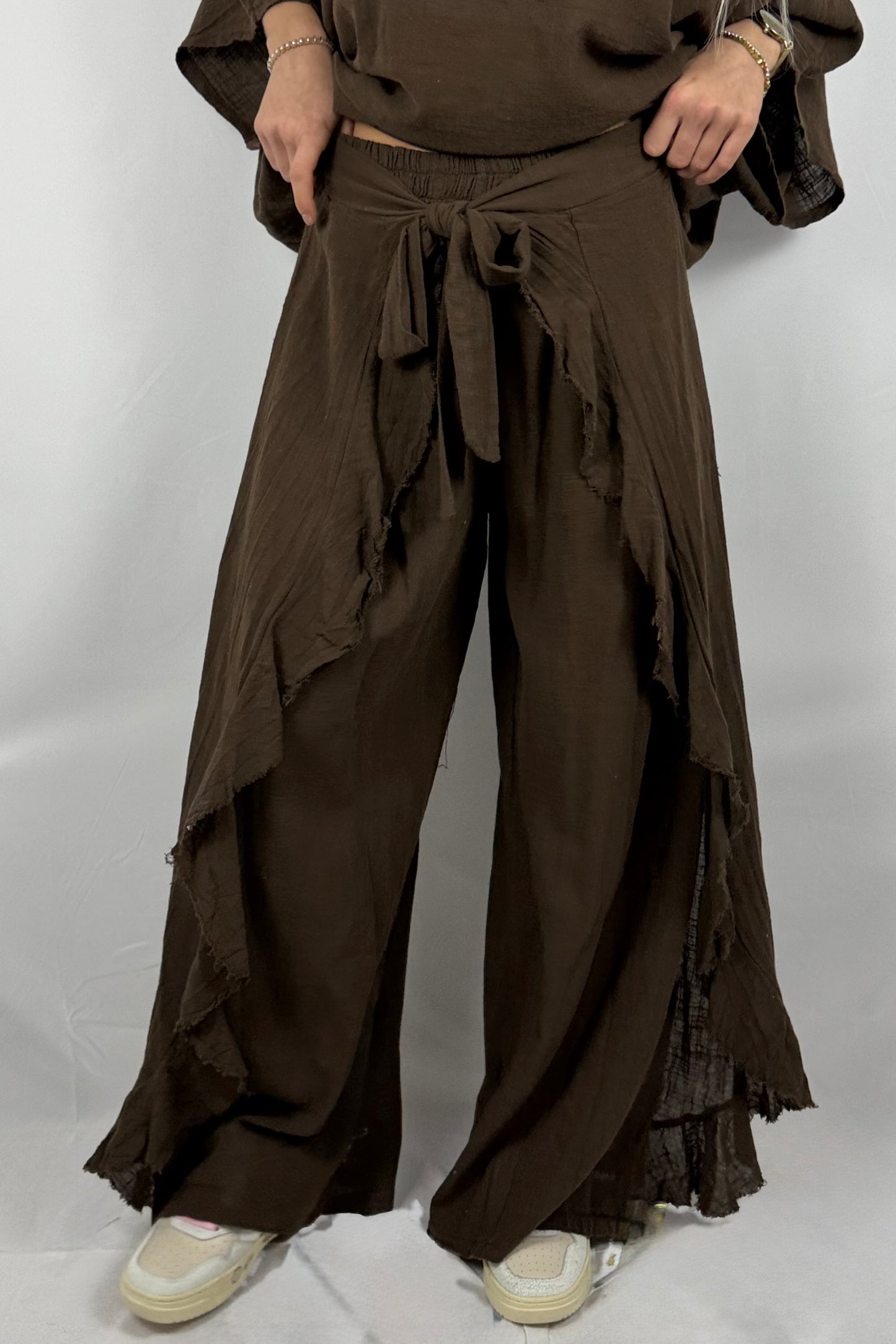 Baumwoll Hose mit Bindegürtel & Volants – Boho Style-Choco